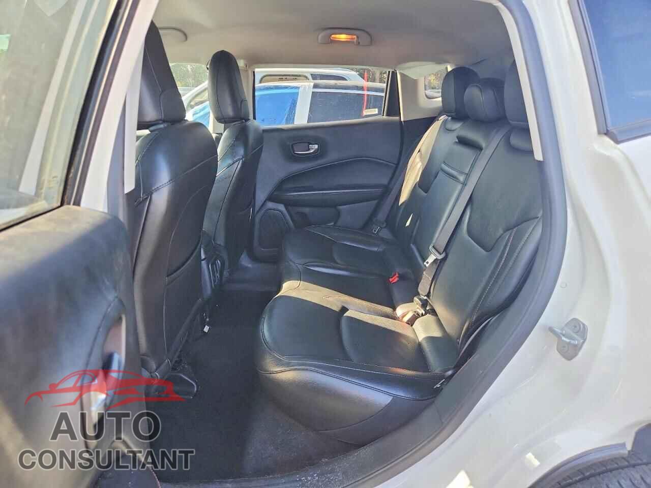 JEEP COMPASS 2020 - 3C4NJDCB8LT128131