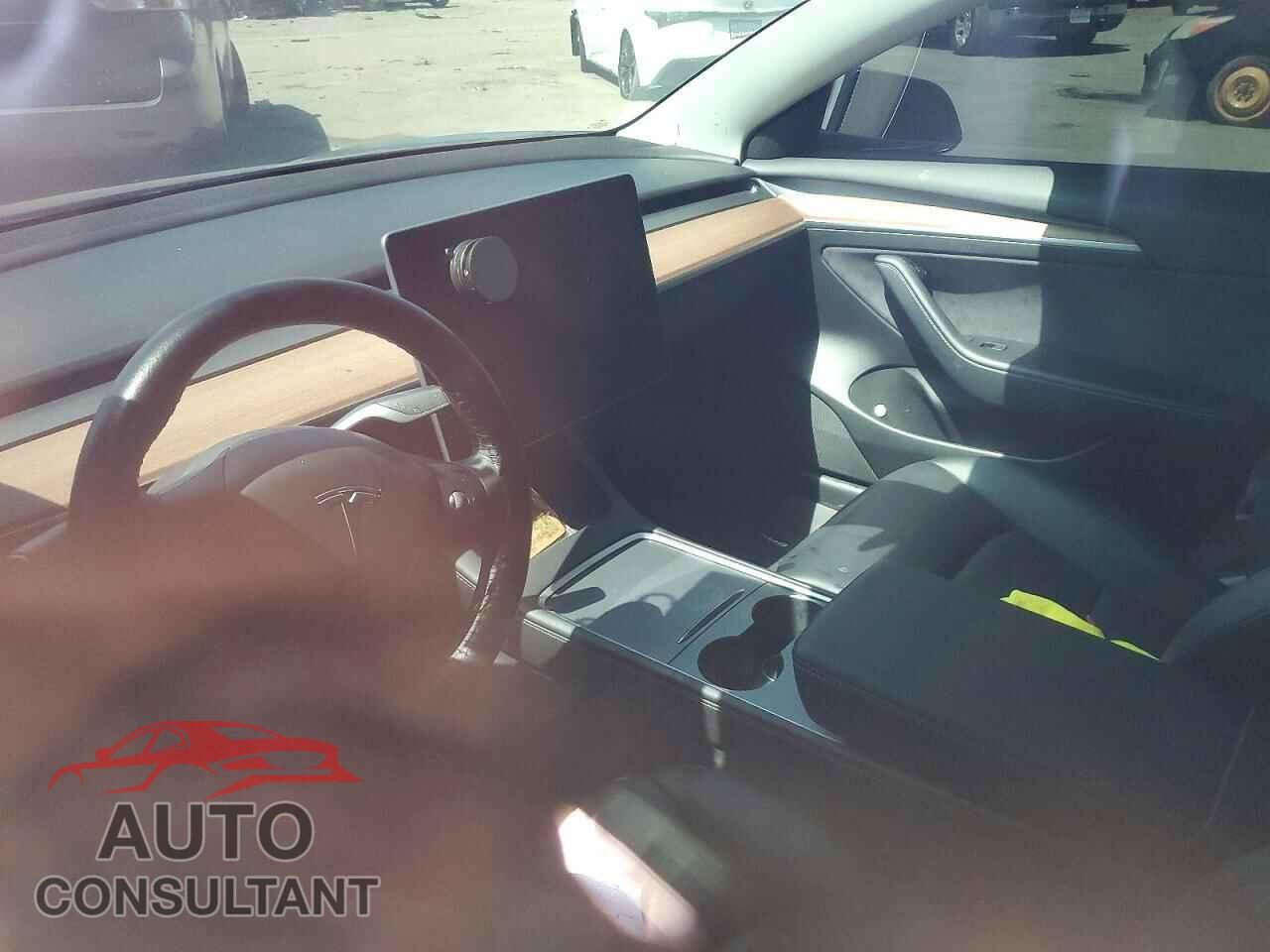 TESLA MODEL 3 2022 - 5YJ3E1EB3NF212768
