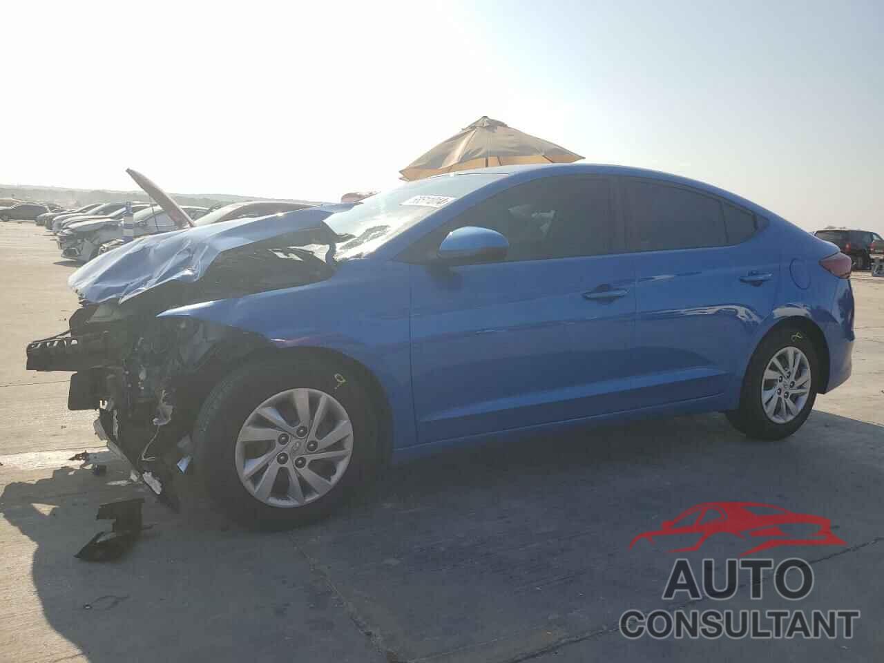 HYUNDAI ELANTRA 2018 - KMHD74LF1JU563116