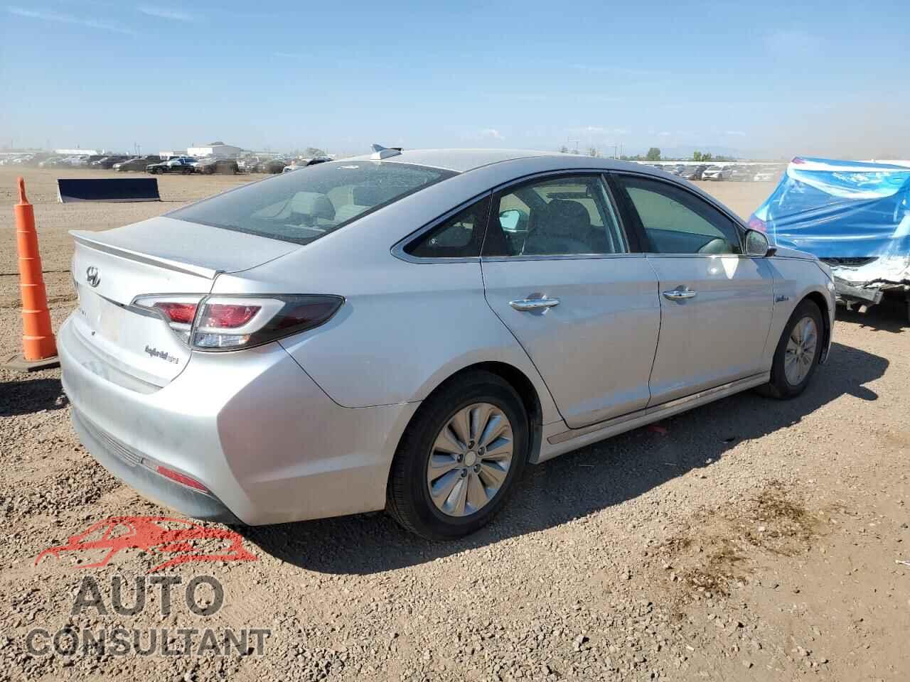 HYUNDAI SONATA 2017 - KMHE24L14HA048694