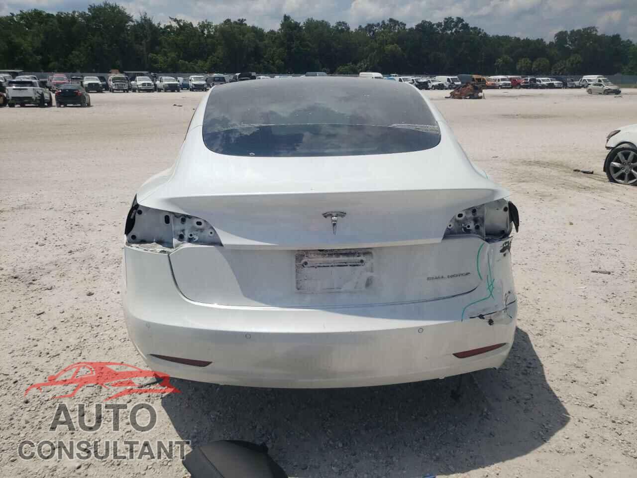TESLA MODEL 3 2022 - 5YJ3E1EB2NF130210