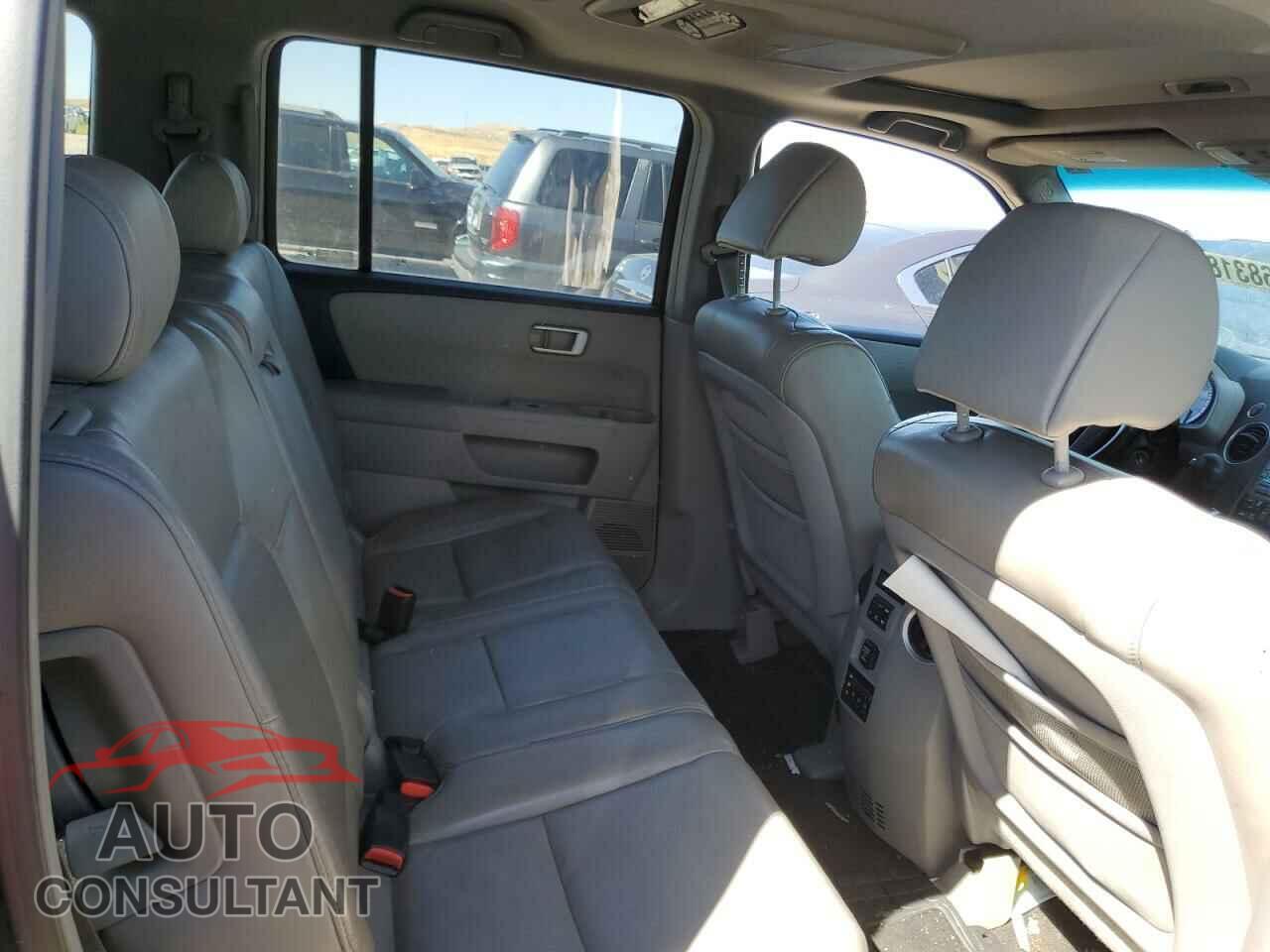 HONDA PILOT 2009 - 5FNYF48689B013692