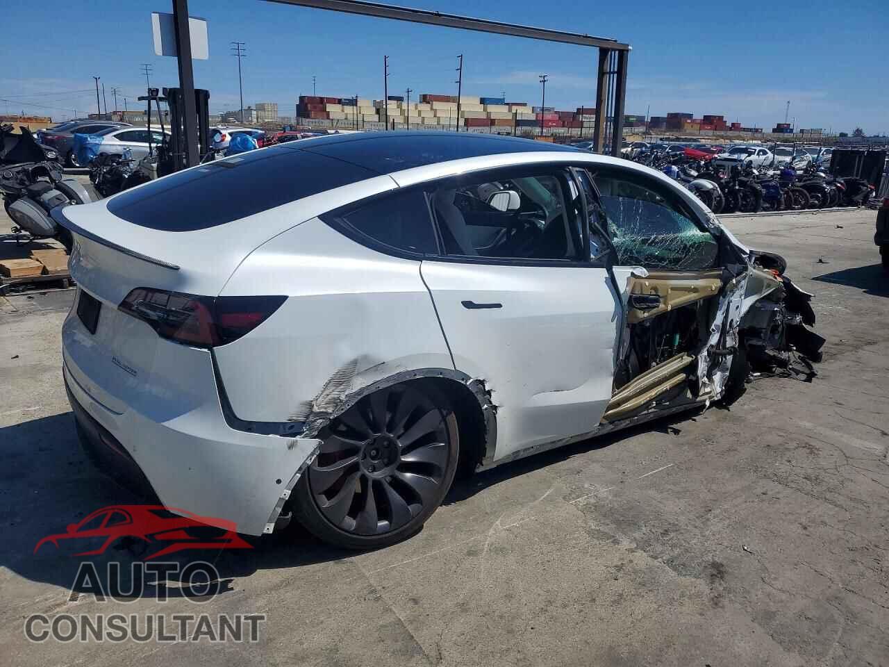 TESLA MODEL Y 2022 - 7SAYGDEF8NF407014