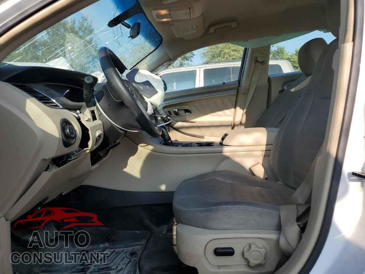 FORD TAURUS 2016 - 1FAHP2D83GG157684