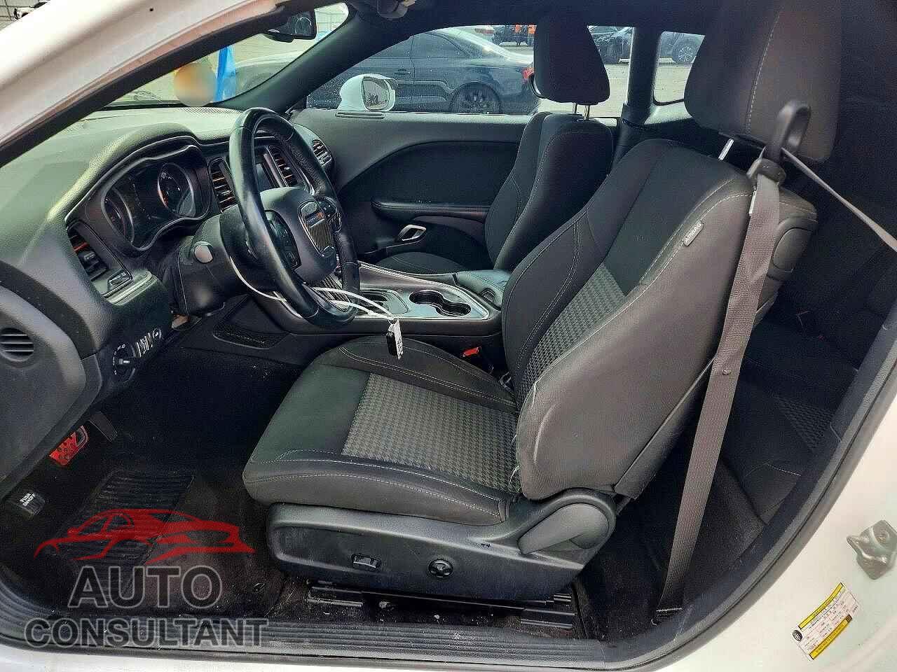 DODGE CHALLENGER 2018 - 2C3CDZAG0JH260322