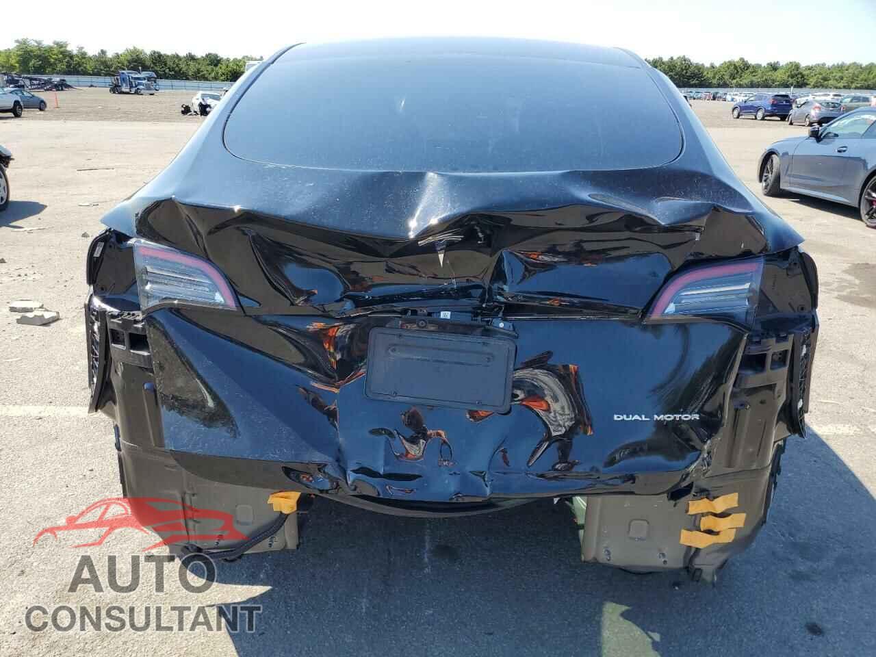 TESLA MODEL Y 2022 - 7SAYGDEE7NA016893