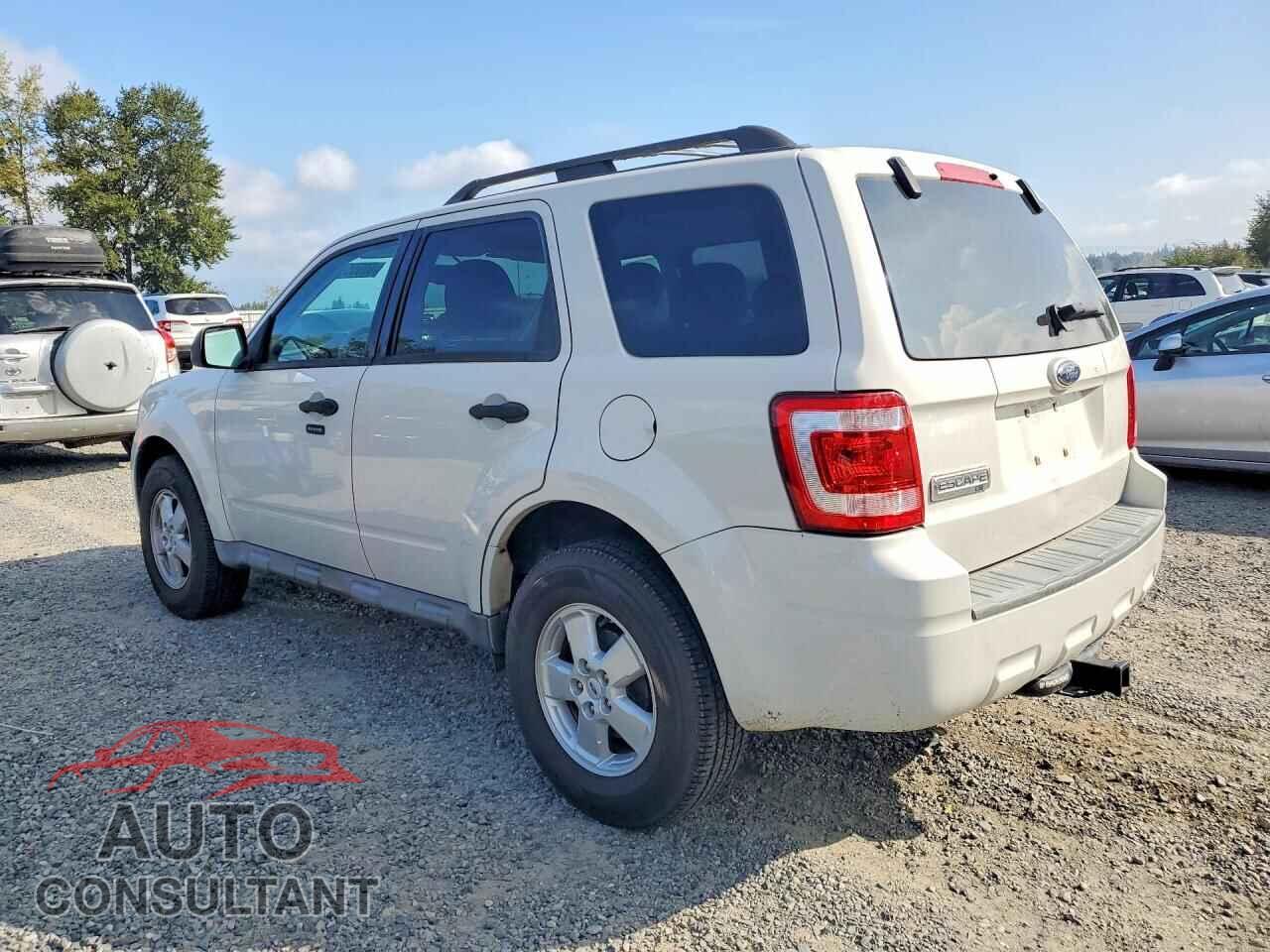 FORD ESCAPE 2009 - 1FMCU03799KC66236
