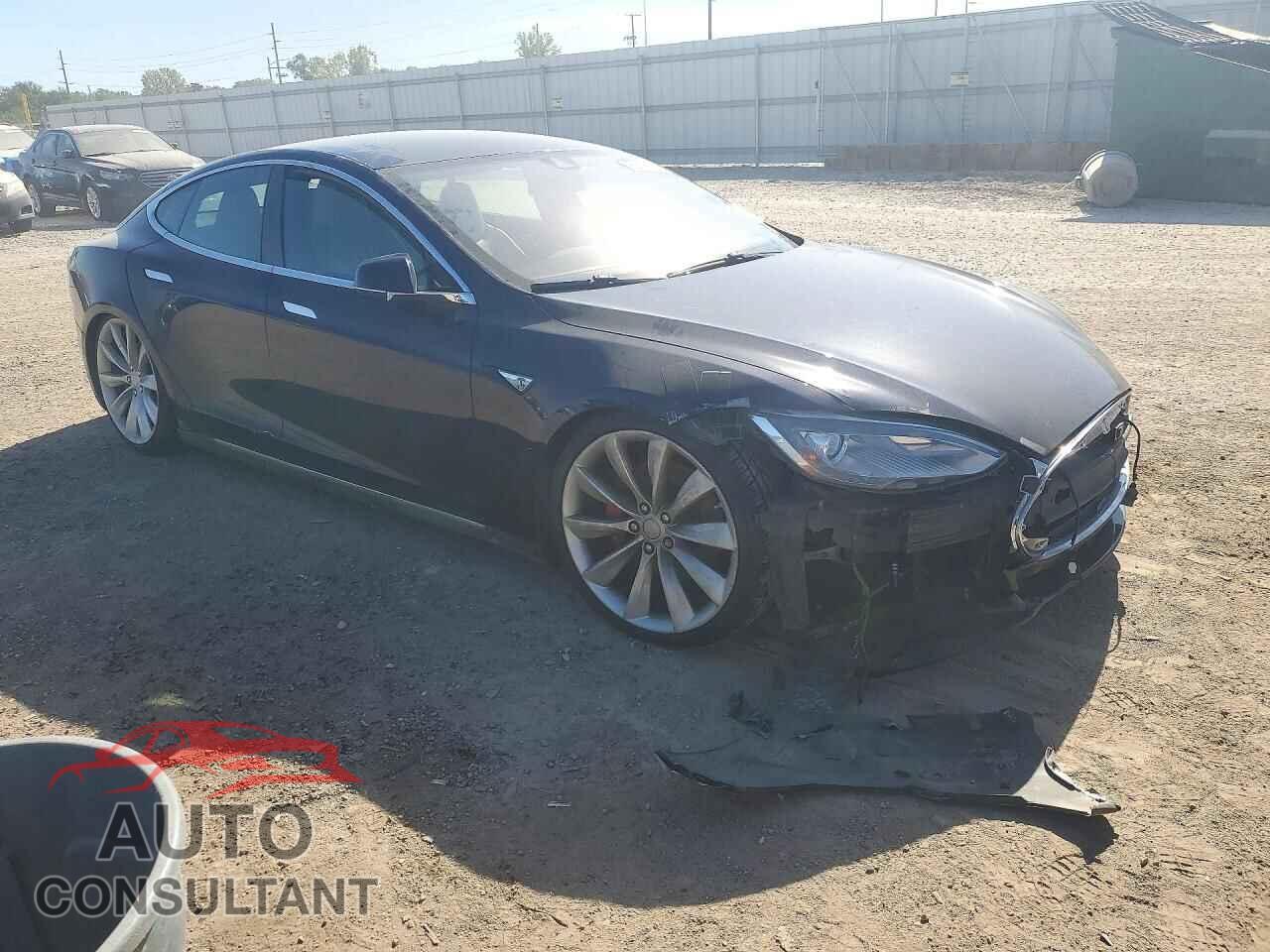 TESLA MODEL S 2014 - 5YJSA1H26EFP63263