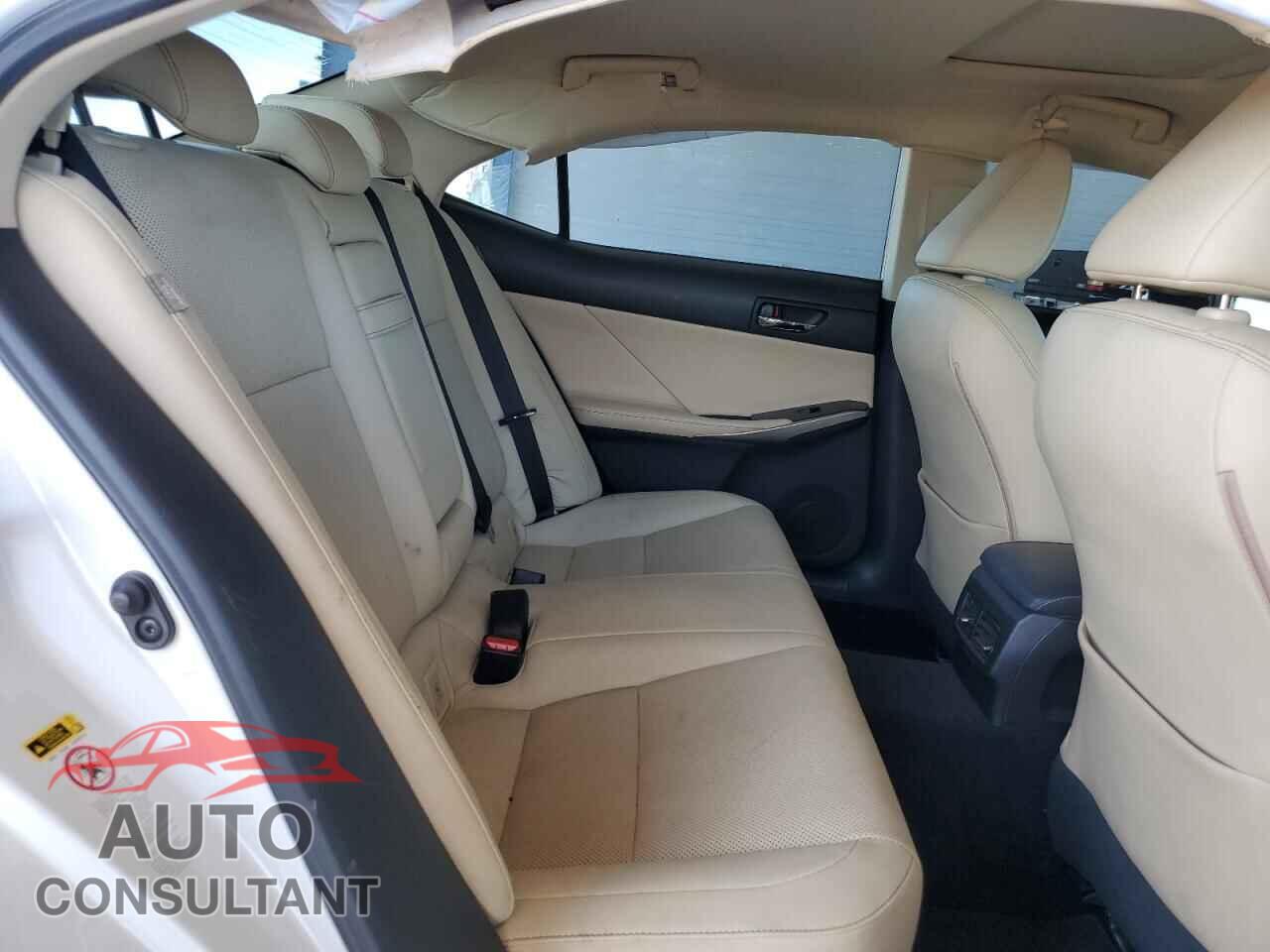 LEXUS IS 2015 - JTHBF1D25F5048001