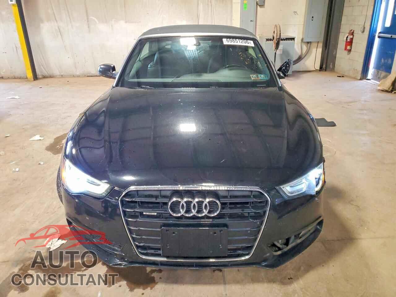 AUDI A5 2014 - WAUCFAFH8EN001077