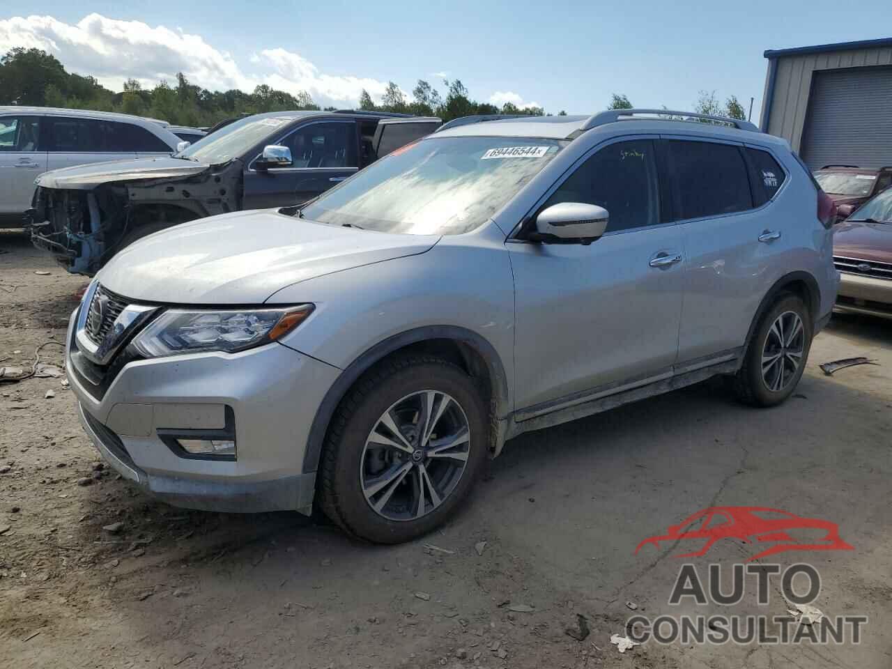 NISSAN ROGUE 2018 - 5N1AT2MV1JC835162