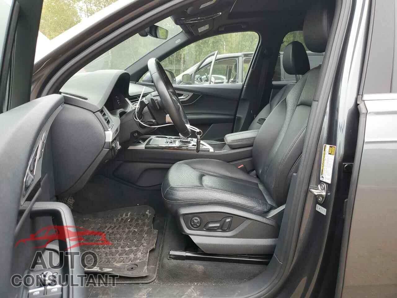 AUDI Q7 2018 - WA1MAAF71JD049558