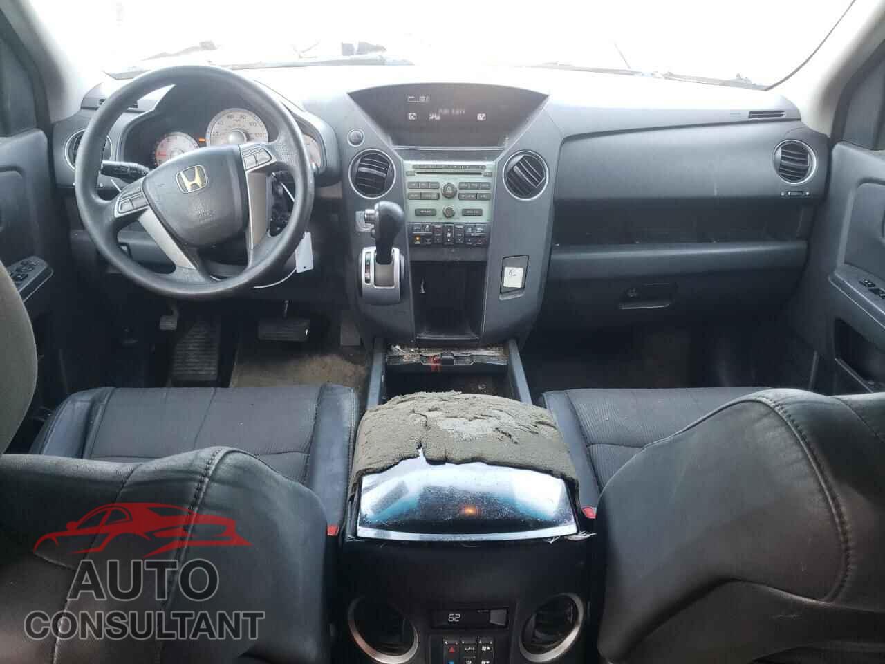 HONDA PILOT 2010 - 5FNYF3H40AB021380