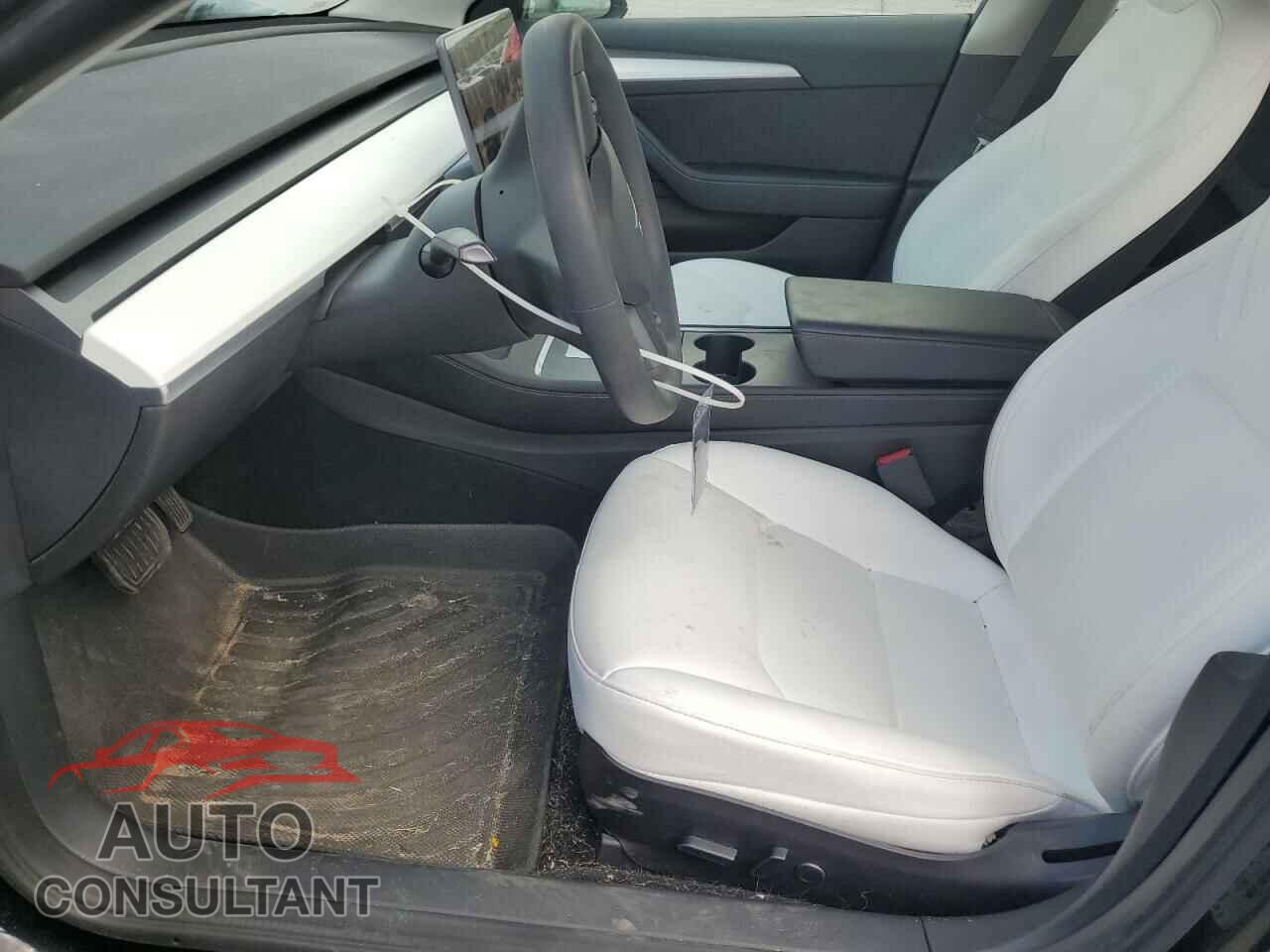 TESLA MODEL 3 2021 - 5YJ3E1EA5MF094440