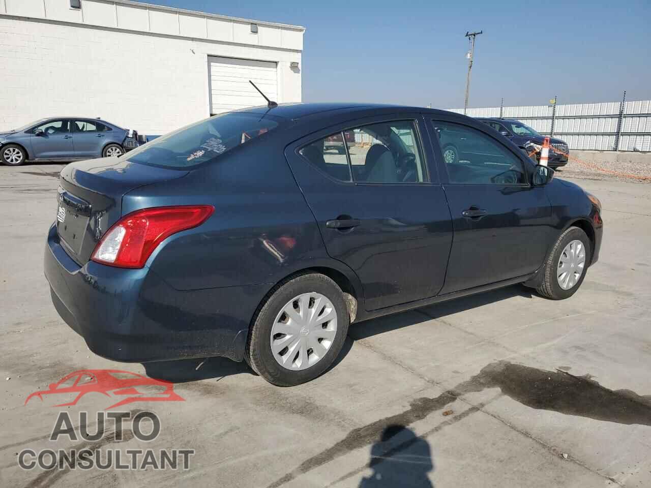 NISSAN VERSA 2017 - 3N1CN7AP1HL826683