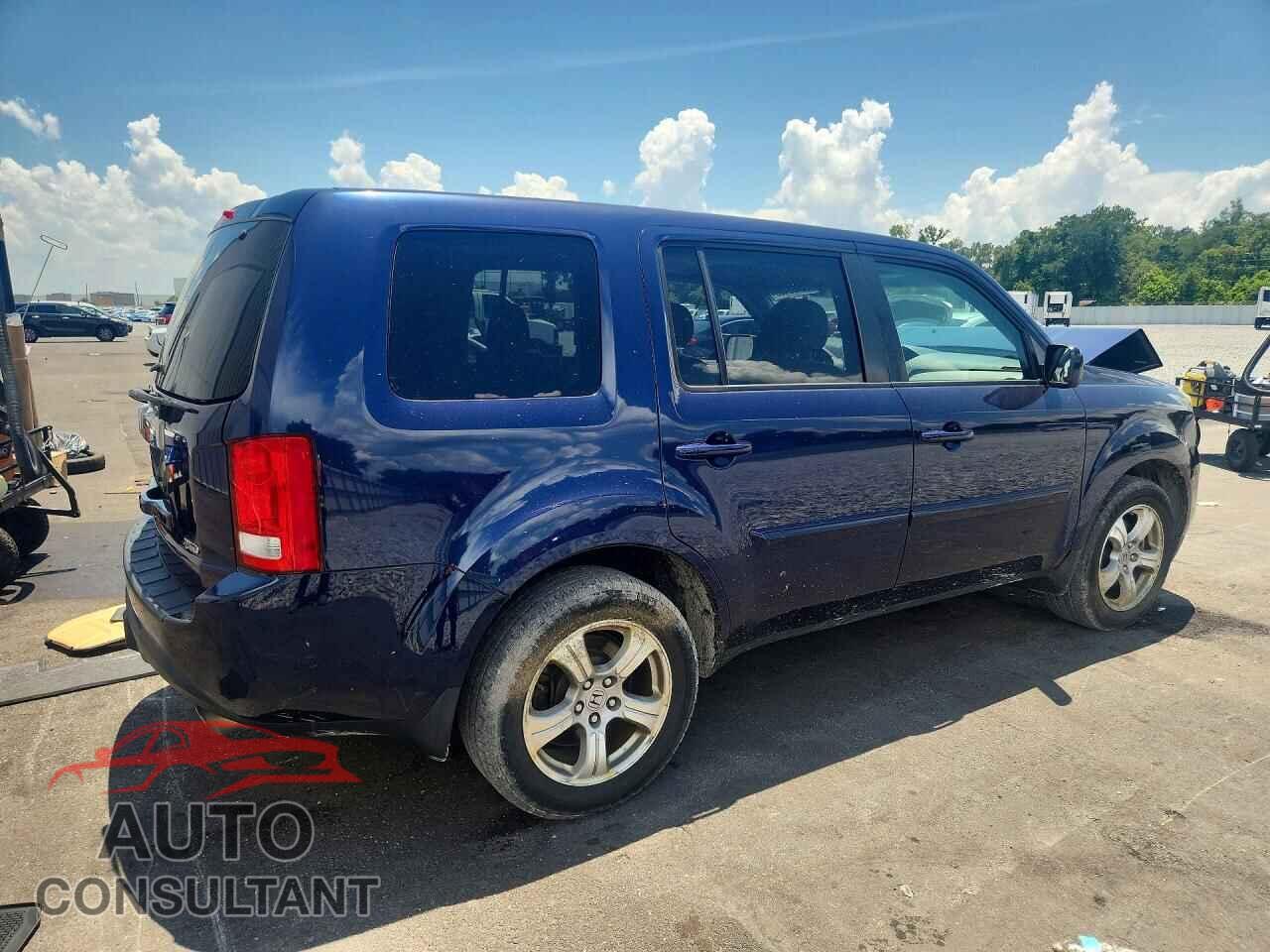 HONDA PILOT 2013 - 5FNYF4H57DB022156