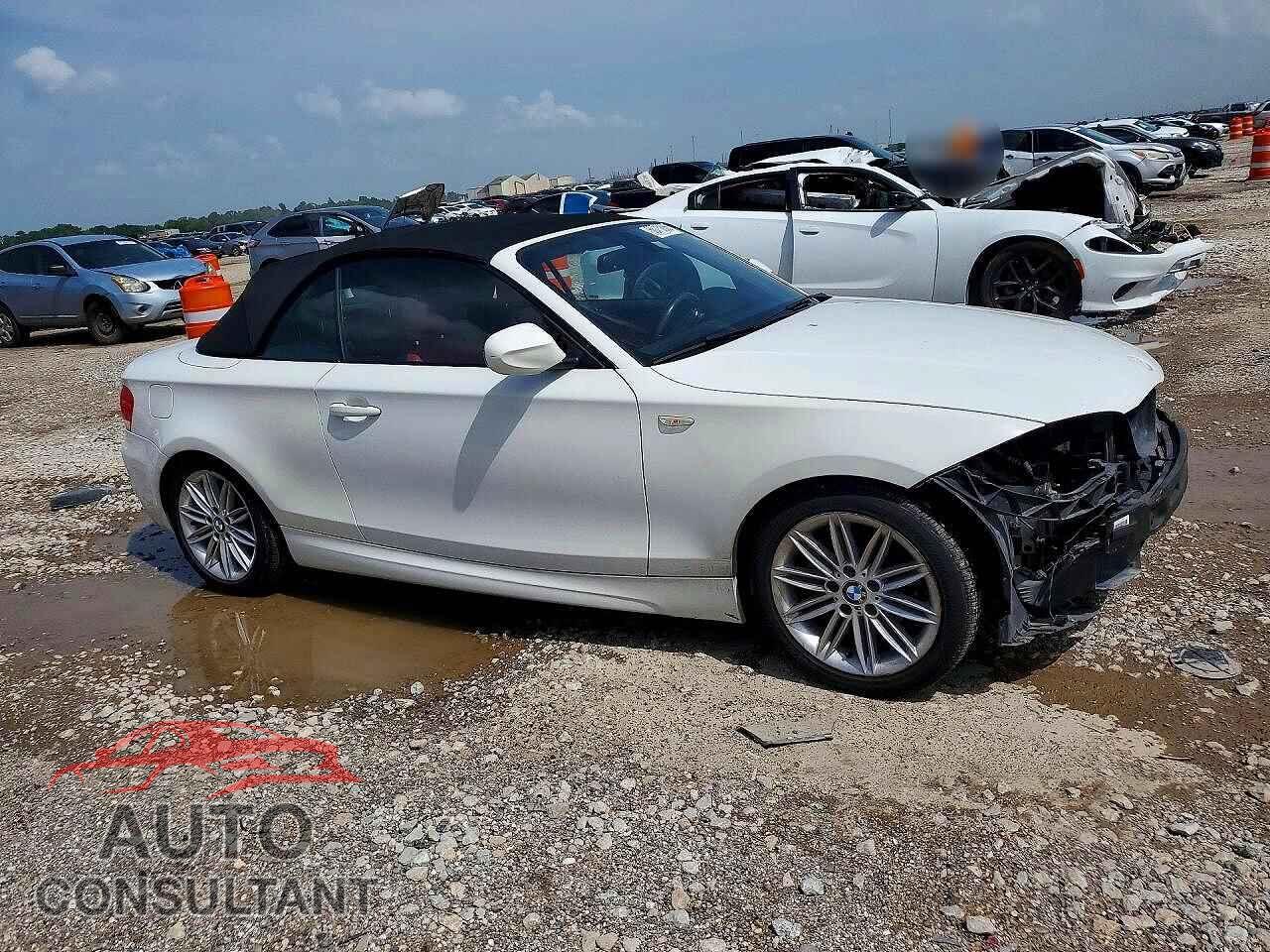 BMW 1 SERIES 2012 - WBAUL7C5XCVM82750