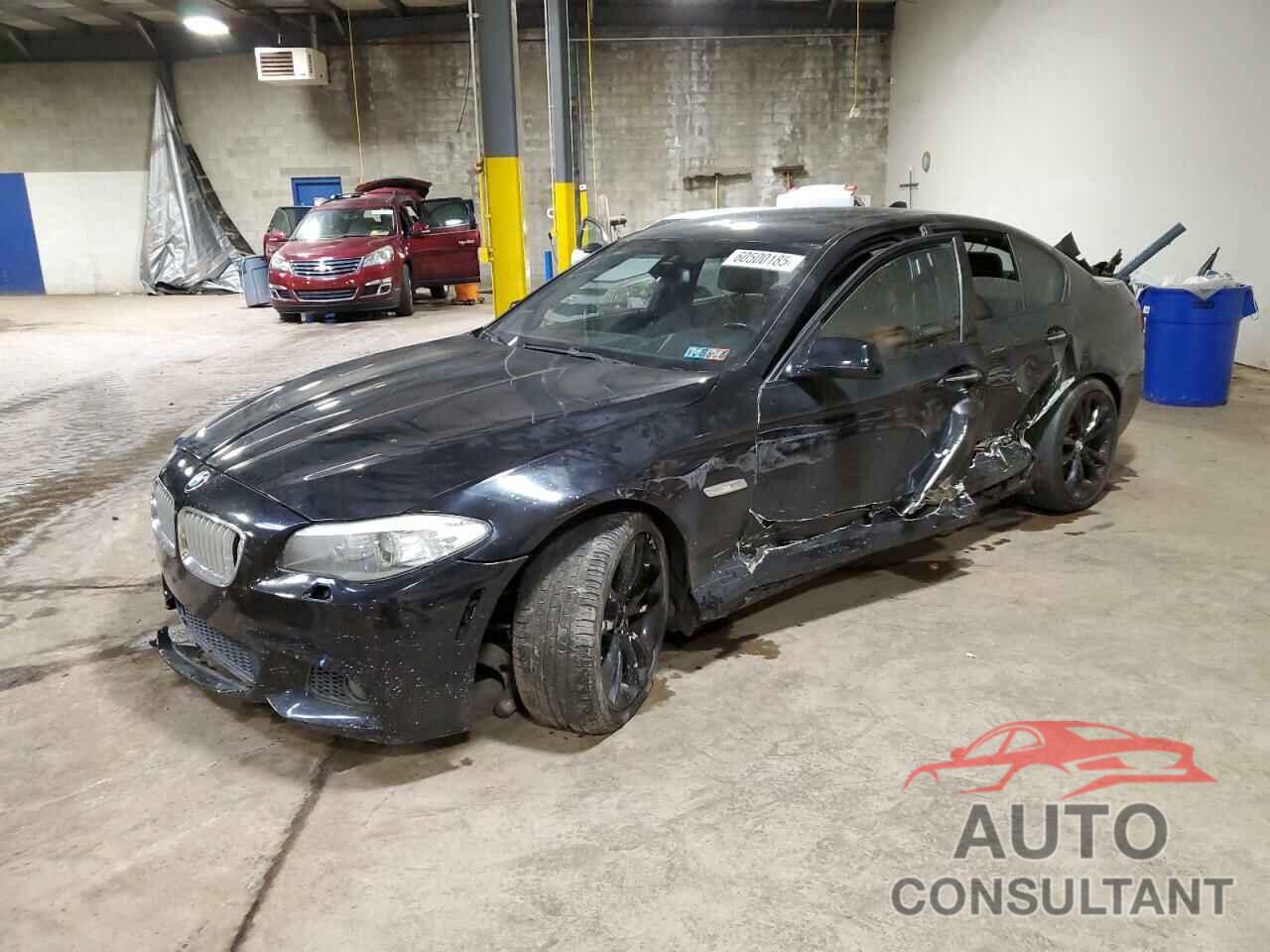 BMW 5 SERIES 2013 - WBAFR9C51DDX79562