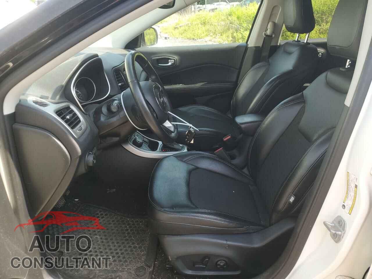 JEEP COMPASS 2018 - 3C4NJDBB4JT206595