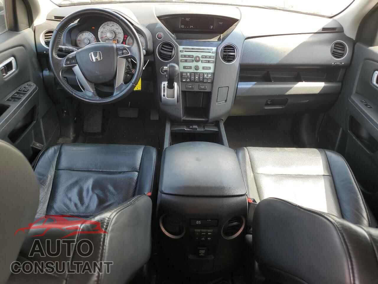HONDA PILOT 2011 - 5FNYF4H50BB078078