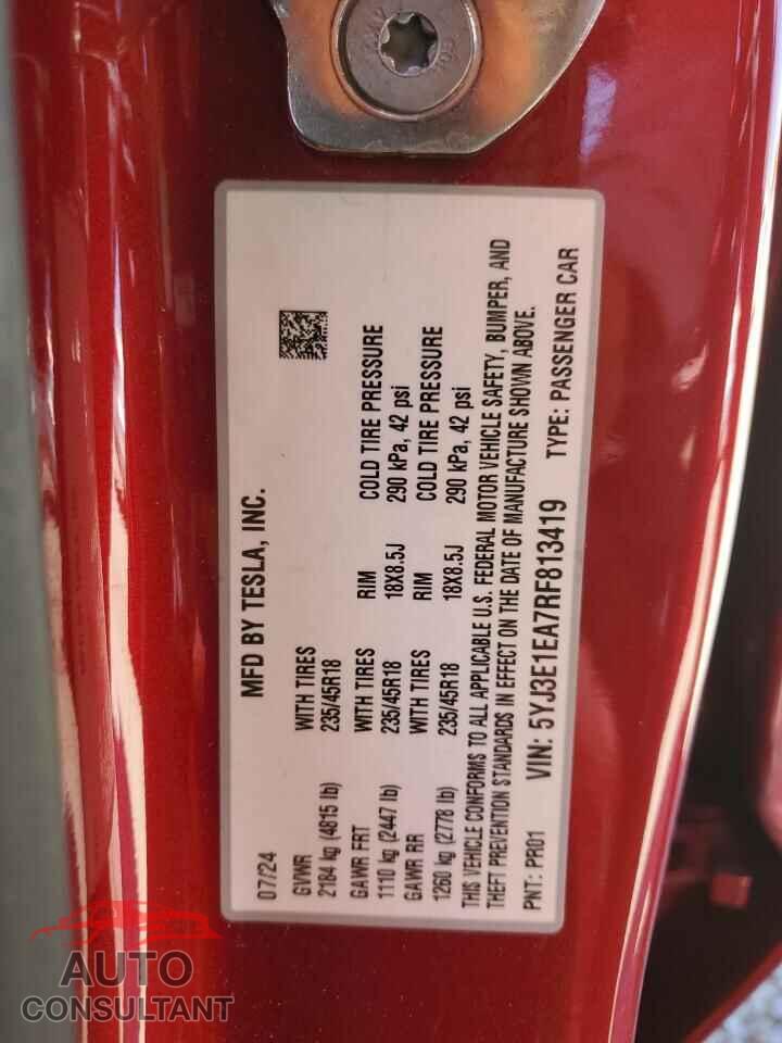 TESLA MODEL 3 2024 - 5YJ3E1EA7RF813419