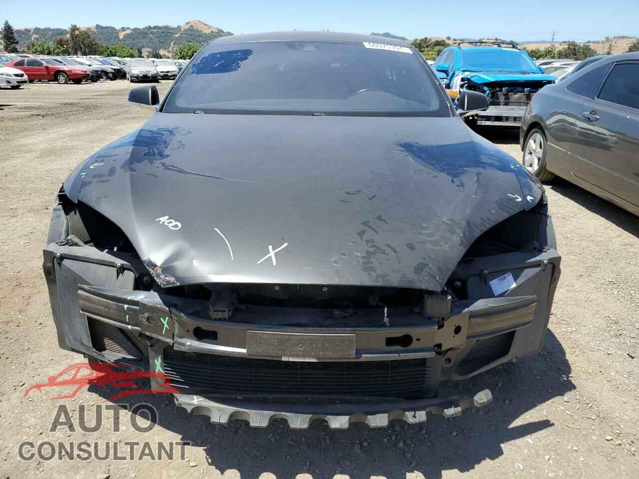 TESLA MODEL S 2016 - 5YJSA1E12GF152824