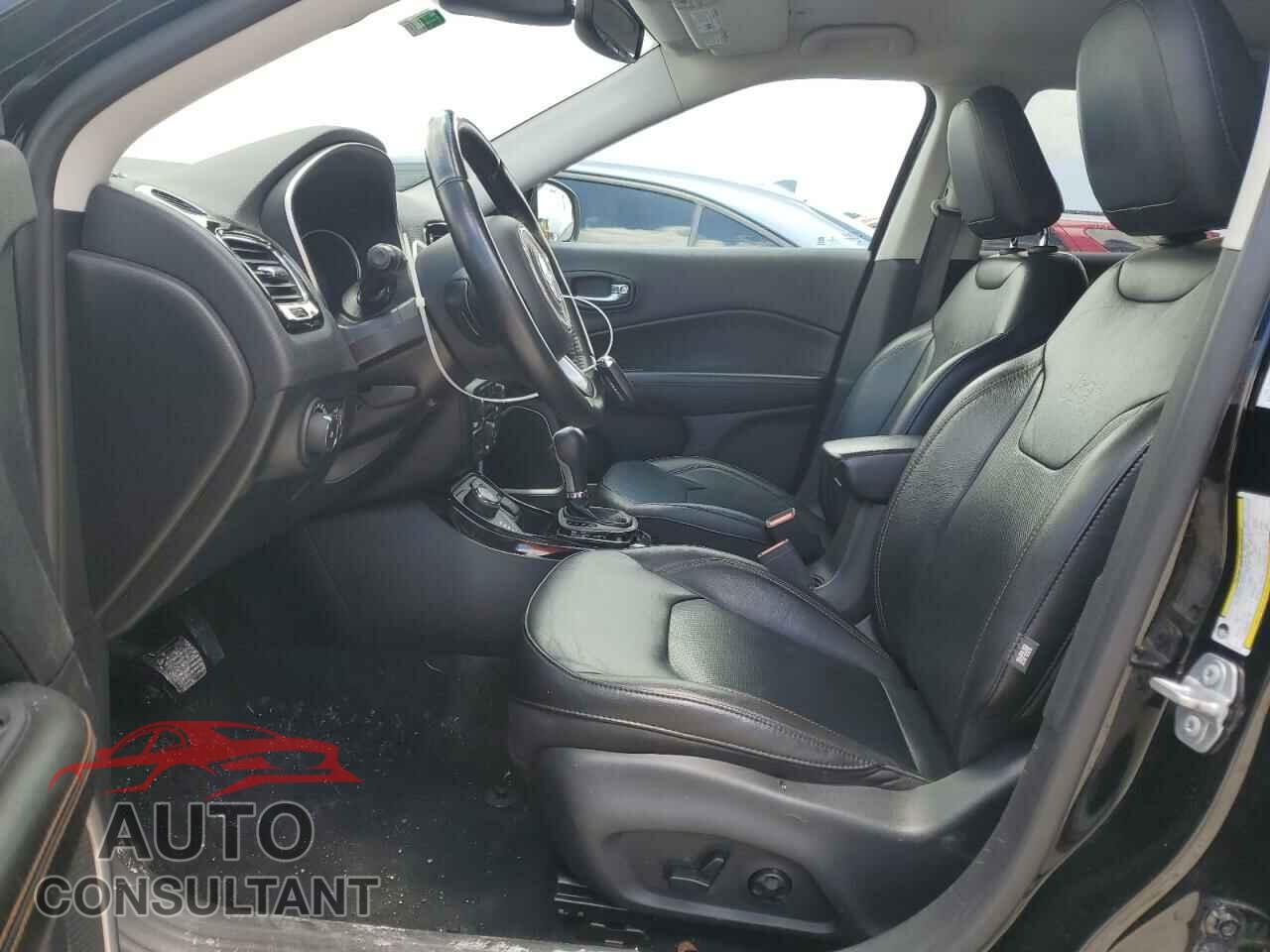 JEEP COMPASS 2019 - 3C4NJDCB5KT767002