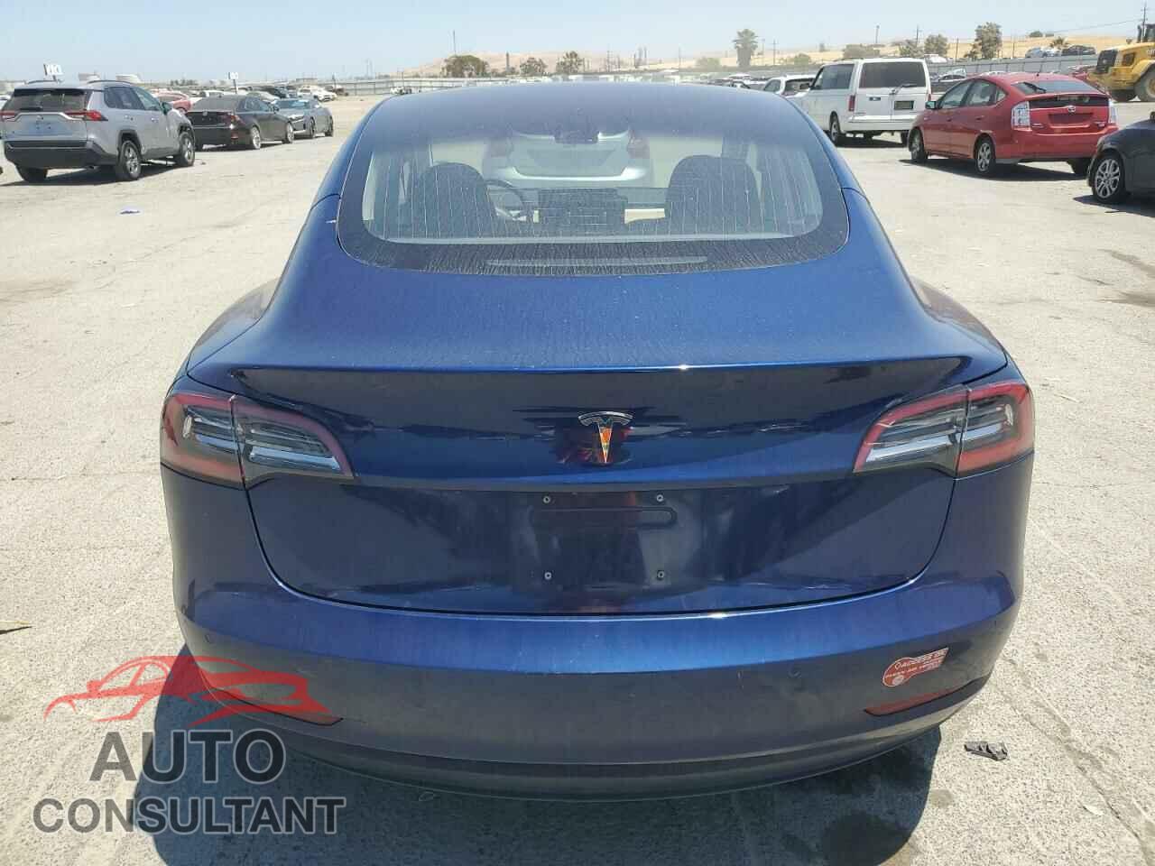TESLA MODEL 3 2018 - 5YJ3E1EA6JF038437