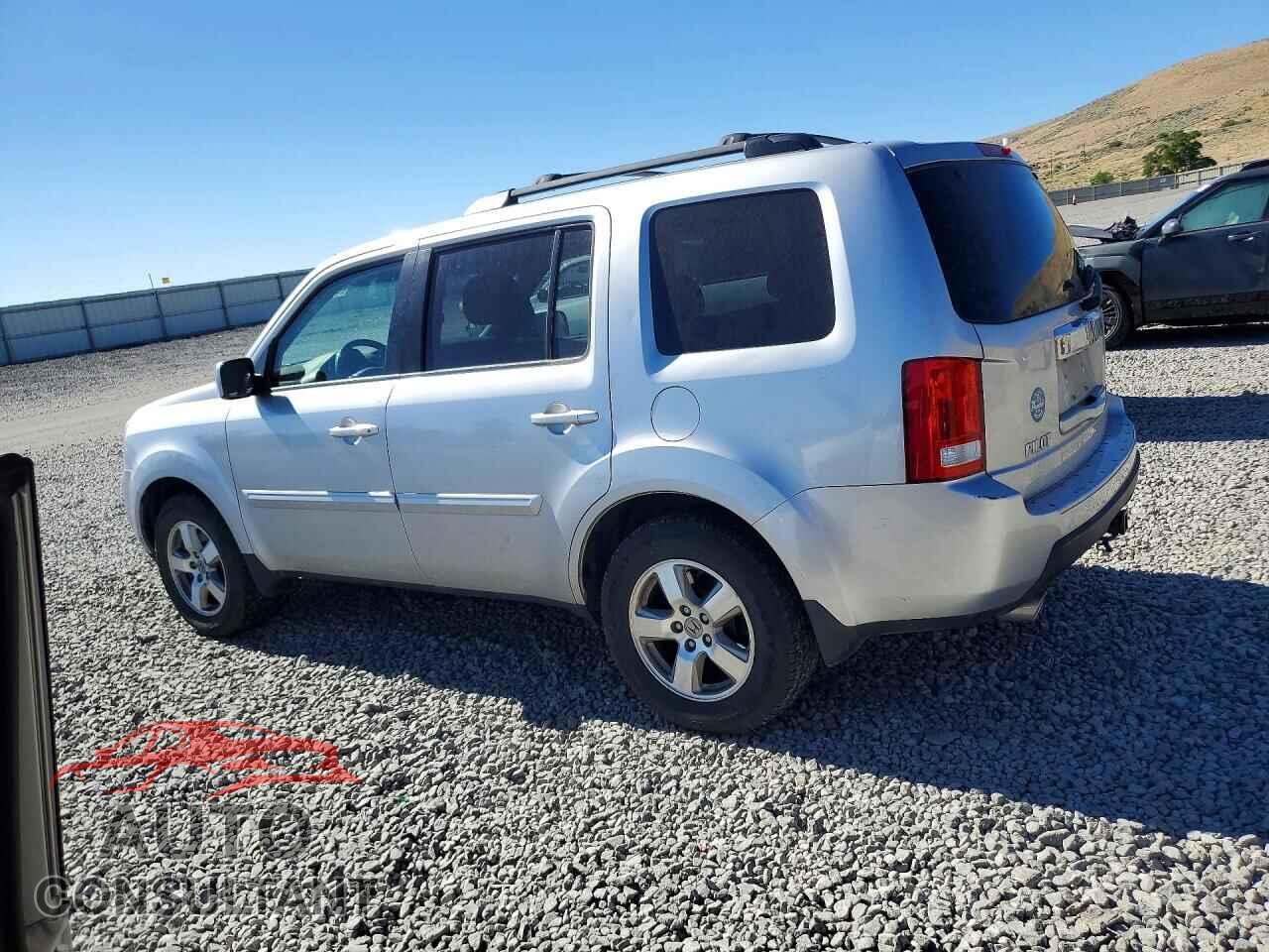 HONDA PILOT 2011 - 5FNYF4H63BB051224