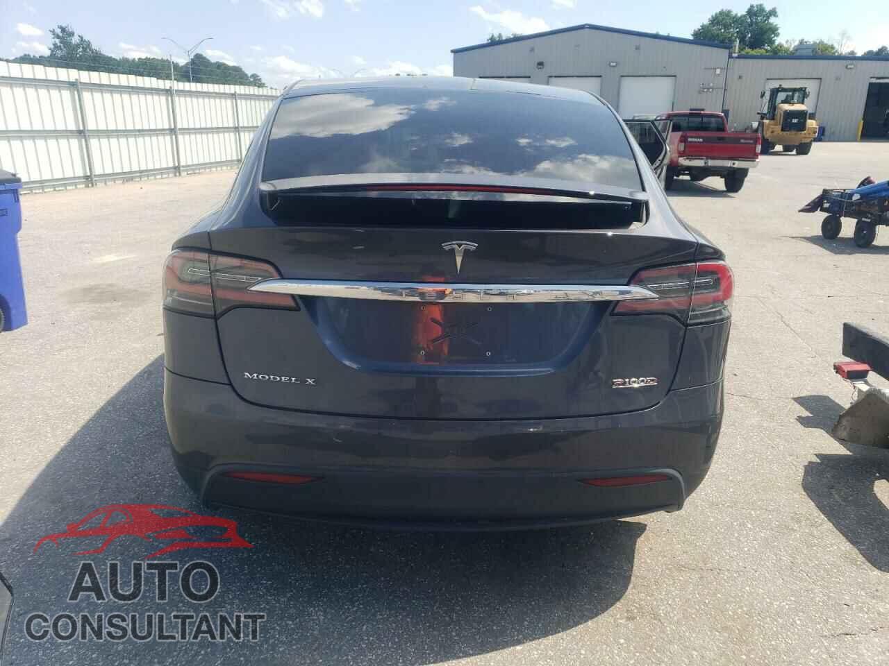 TESLA MODEL X 2017 - 5YJXCBE47HF051831