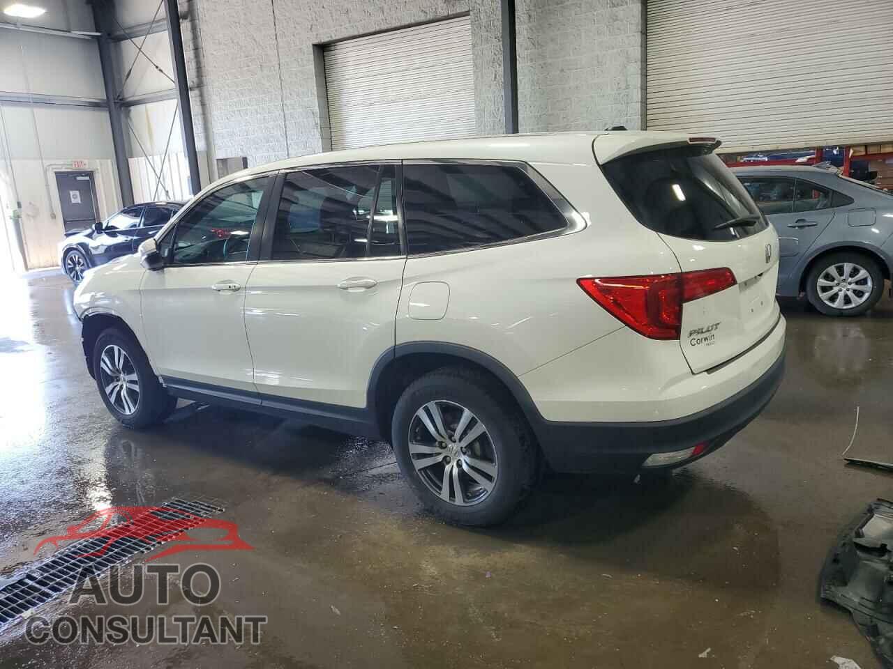 HONDA PILOT 2017 - 5FNYF6H35HB058122