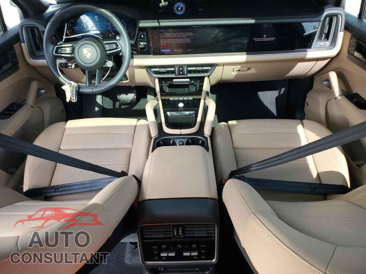 PORSCHE CAYENNE 2024 - WP1AA2AYXRDA13795