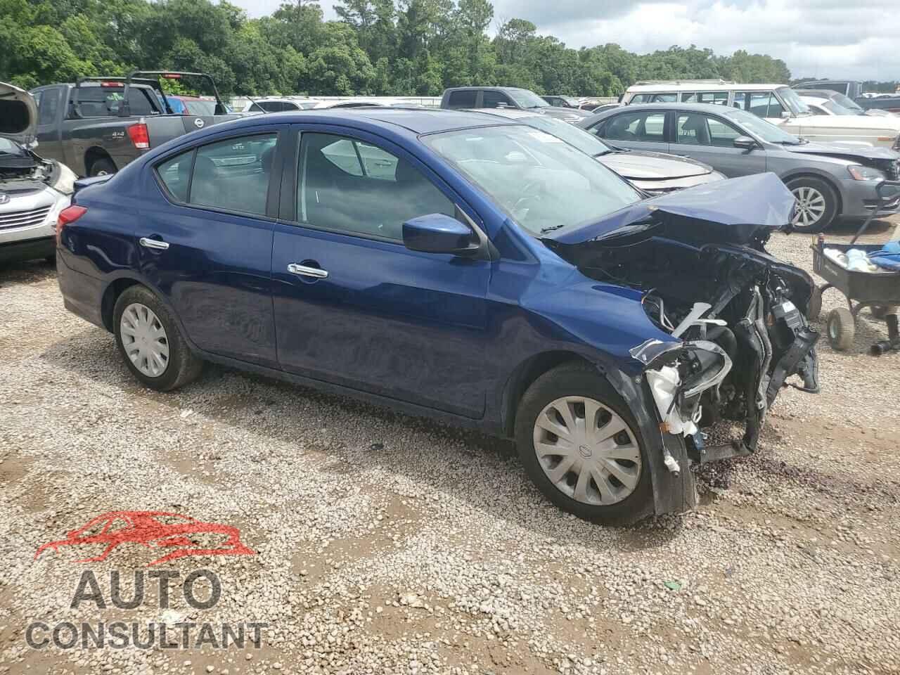 NISSAN VERSA 2019 - 3N1CN7AP3KL815935