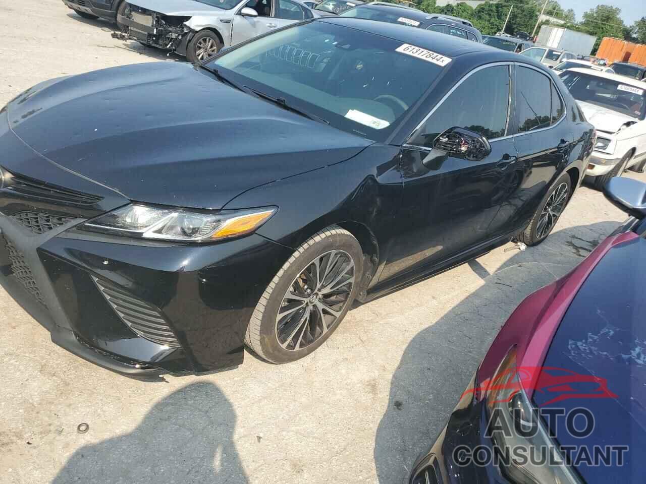 TOYOTA CAMRY 2018 - 4T1B11HKXJU042229