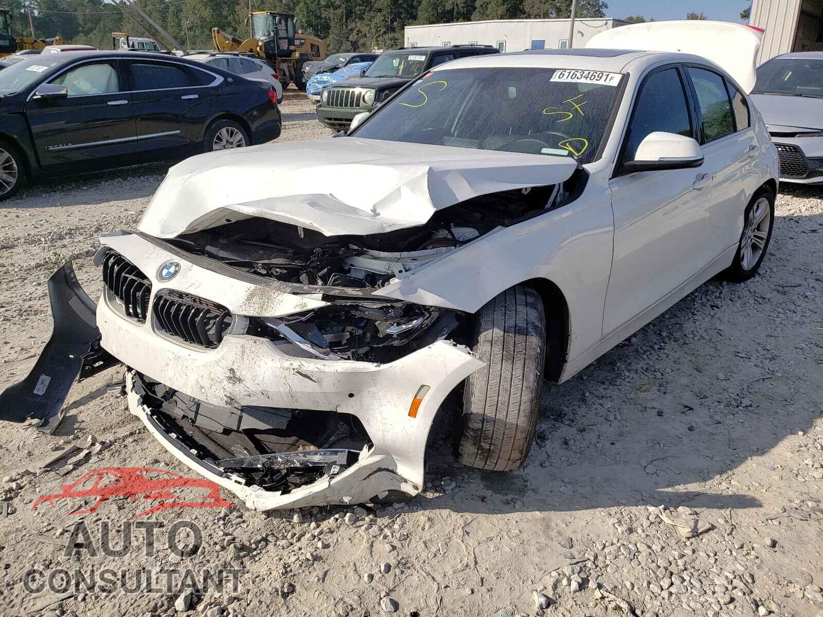 BMW 3 SERIES 2017 - WBA8E5C3XHK388858