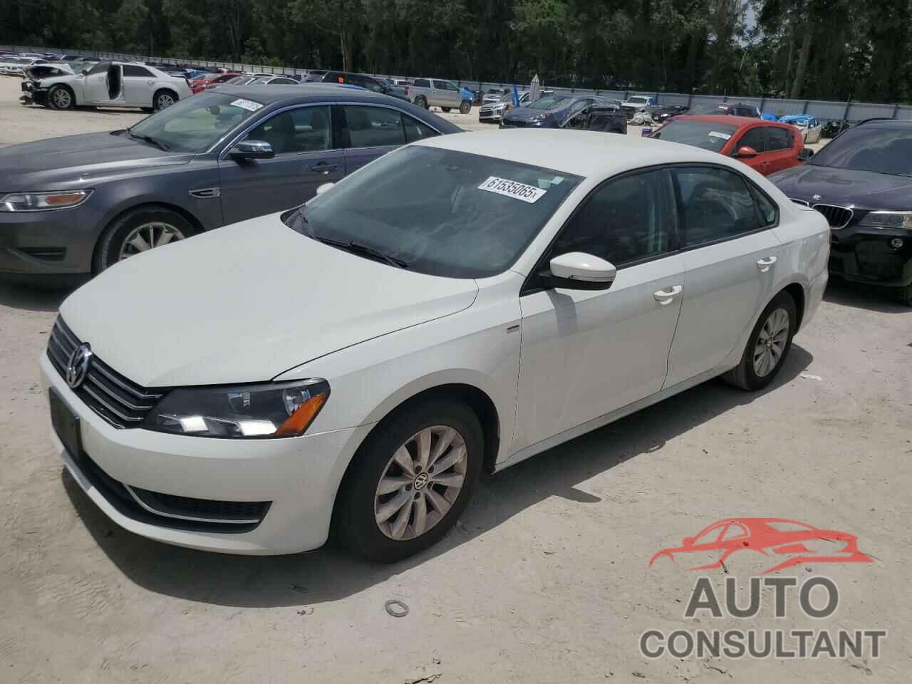 VOLKSWAGEN PASSAT 2014 - 1VWAT7A35EC086566