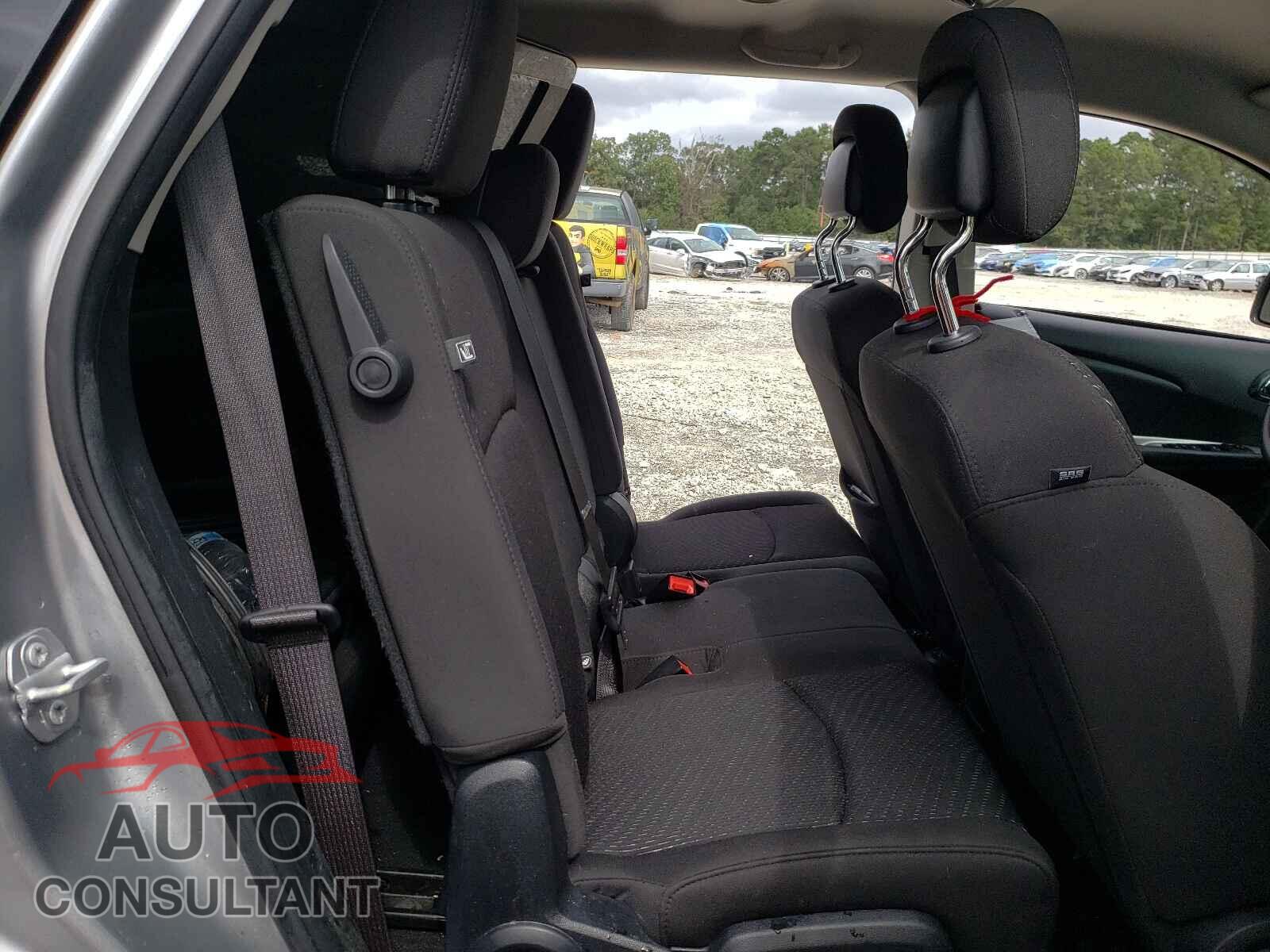 DODGE JOURNEY 2018 - 3C4PDCBB2JT376433