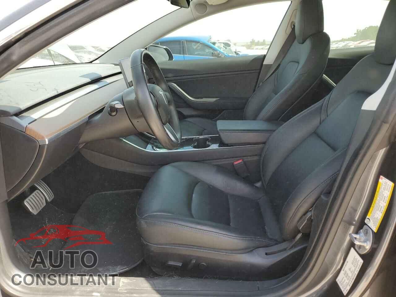 TESLA MODEL 3 2019 - 5YJ3E1EB6KF237515