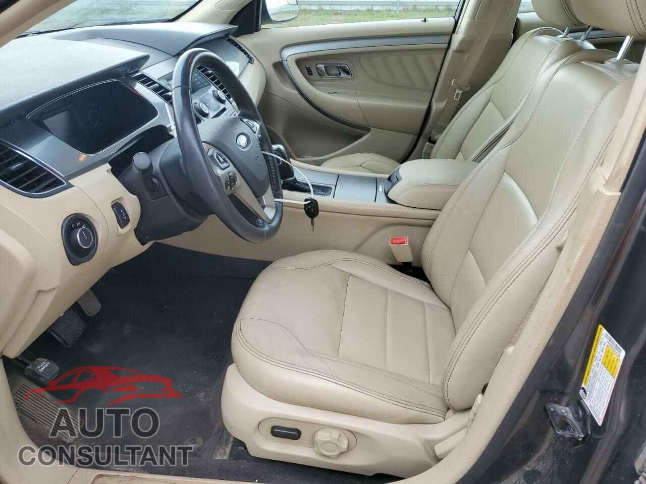 FORD TAURUS 2017 - 1FAHP2E8XHG144396