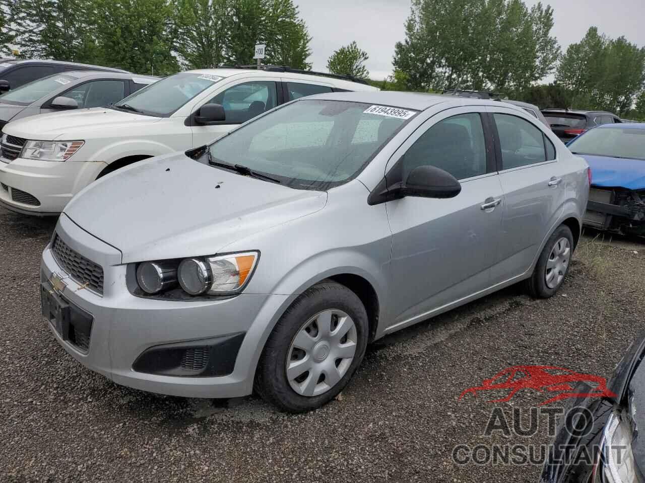 CHEVROLET SONIC 2013 - 1G1JC5SH5D4211696