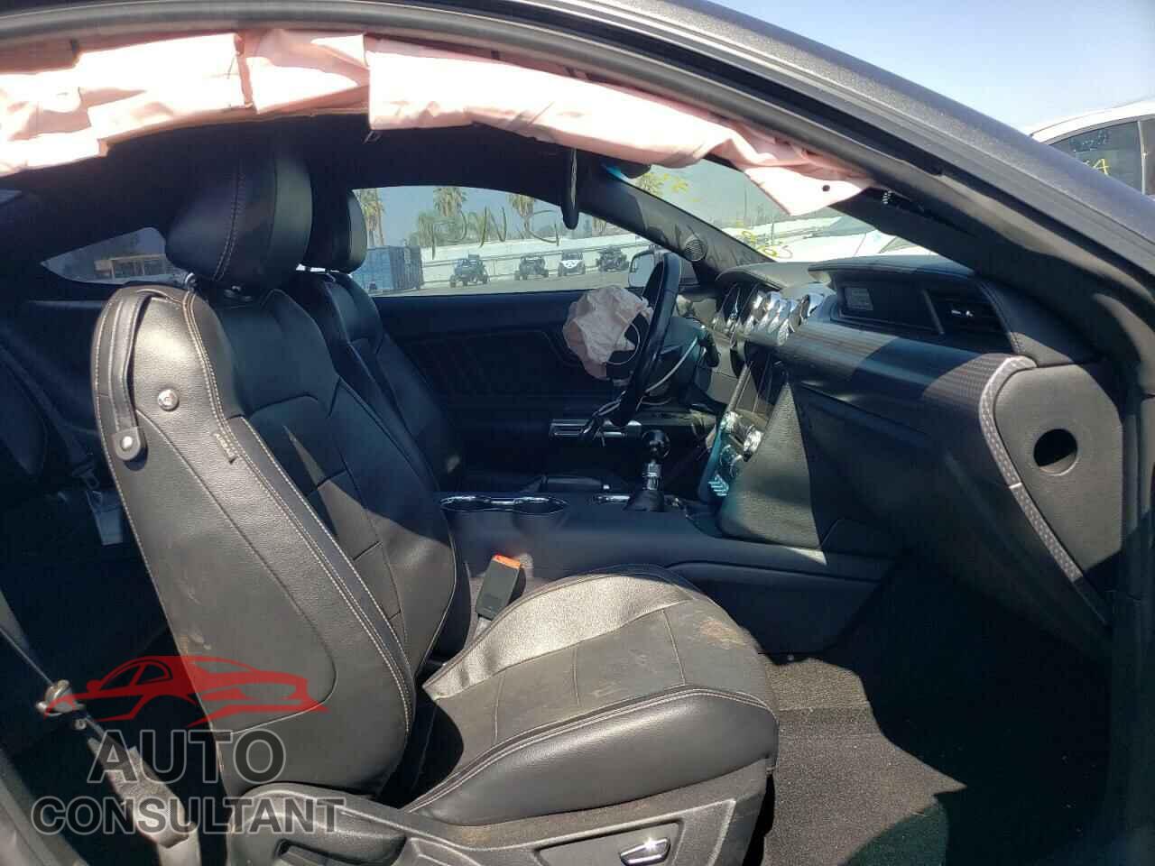 FORD MUSTANG 2017 - 1FA6P8CF8H5351795