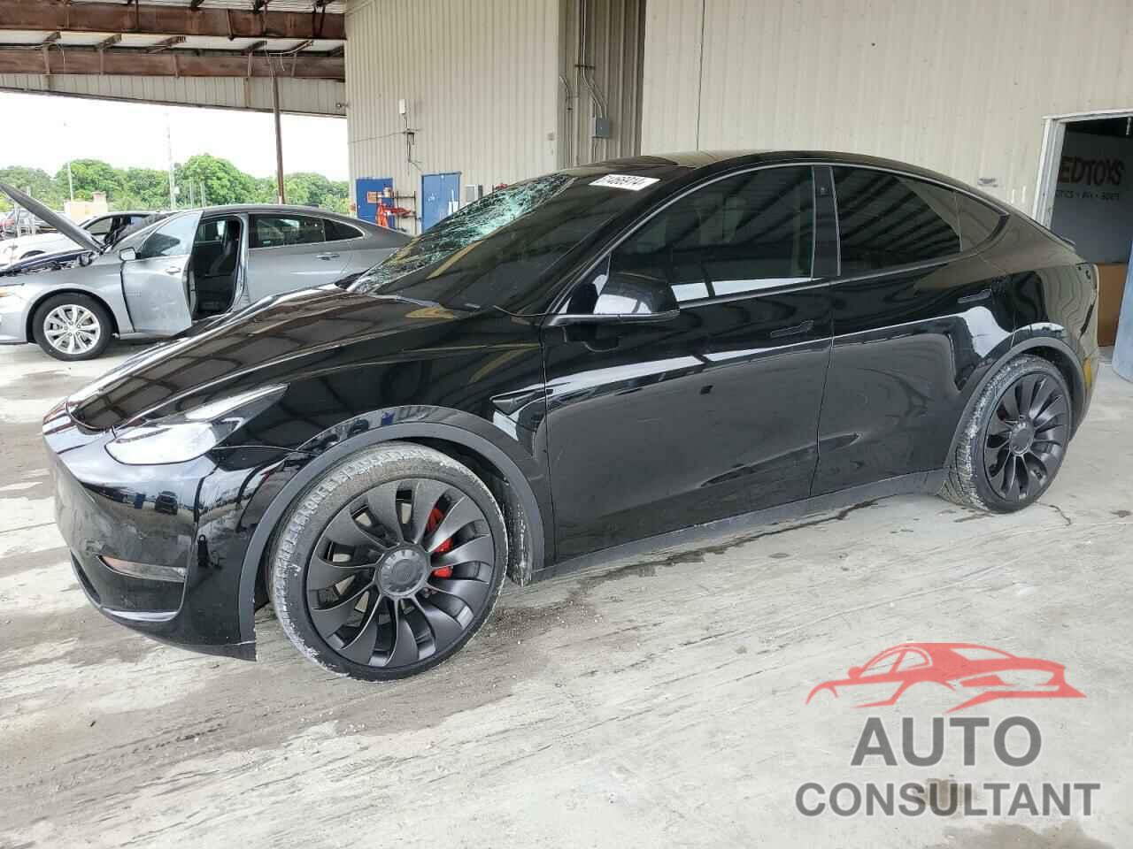 TESLA MODEL Y 2022 - 7SAYGDEF8NF317538