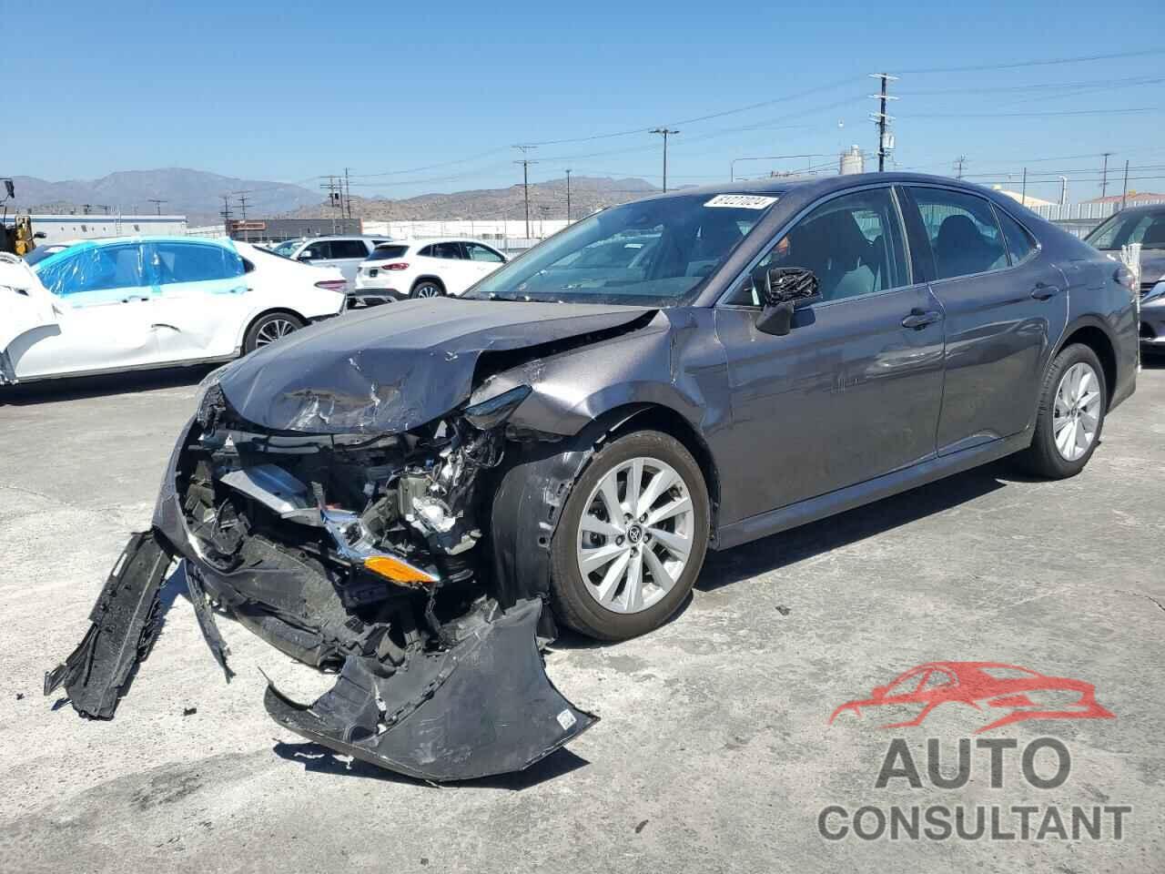 TOYOTA CAMRY 2022 - 4T1C11AKXNU063909