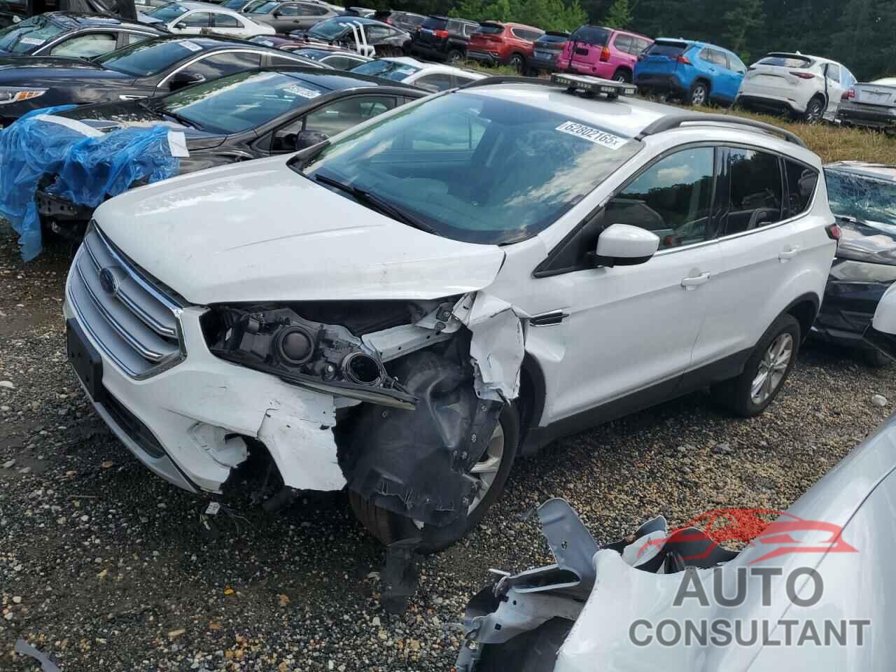 FORD ESCAPE 2018 - 1FMCU9GD8JUA17584