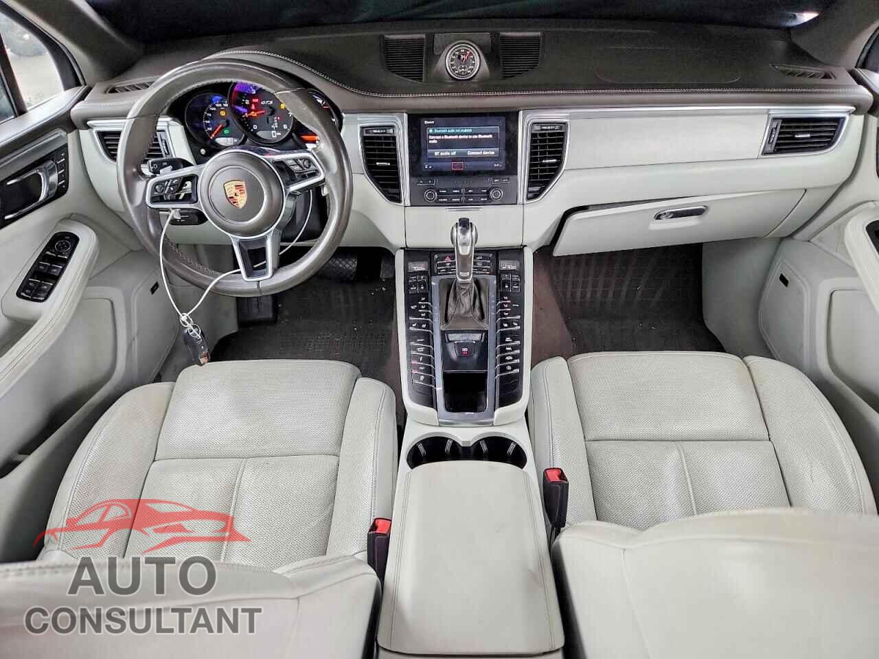 PORSCHE MACAN 2017 - WP1AG2A58HLB54891