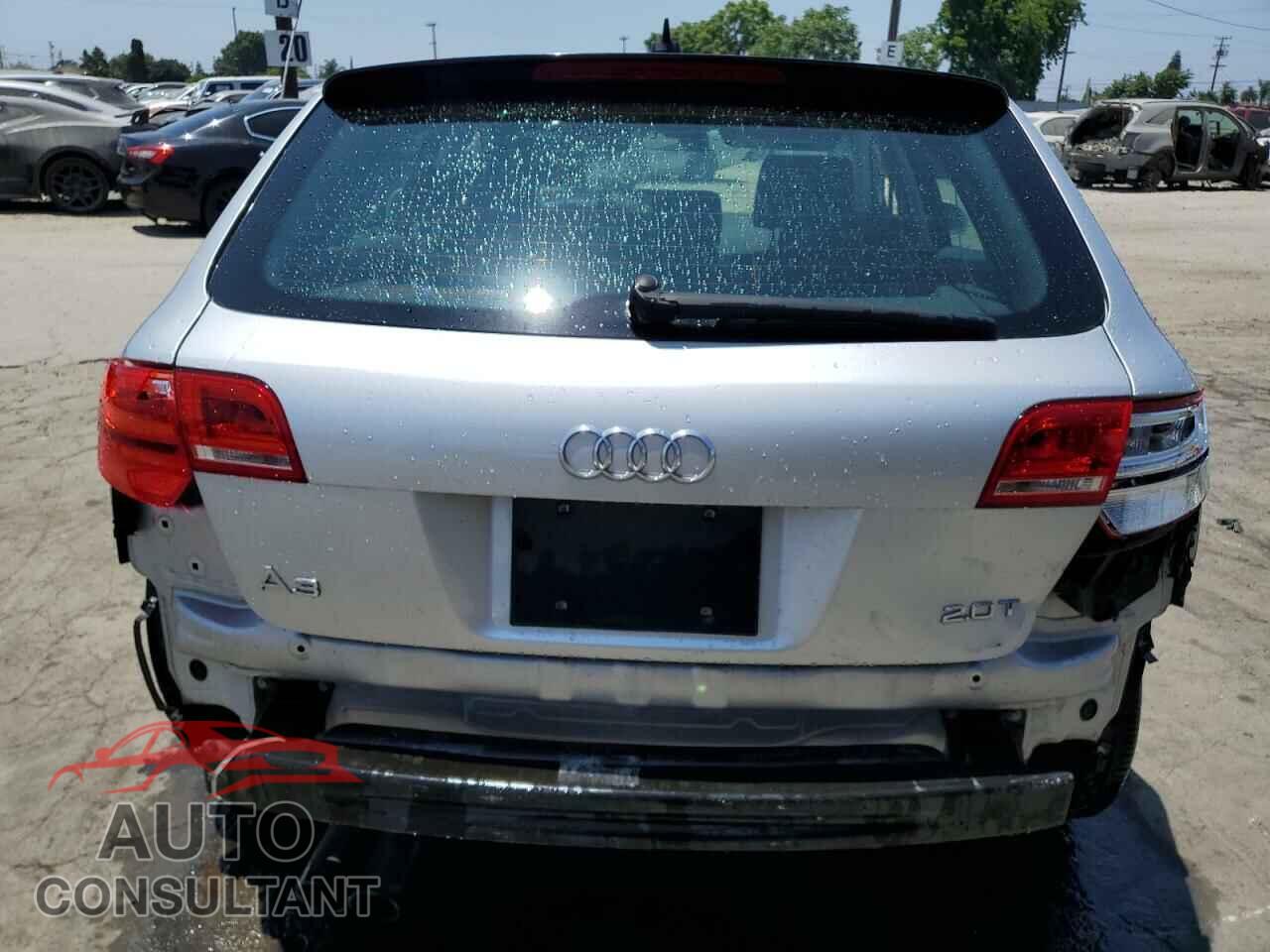AUDI A3 2011 - WAUBEAFM3BA136272