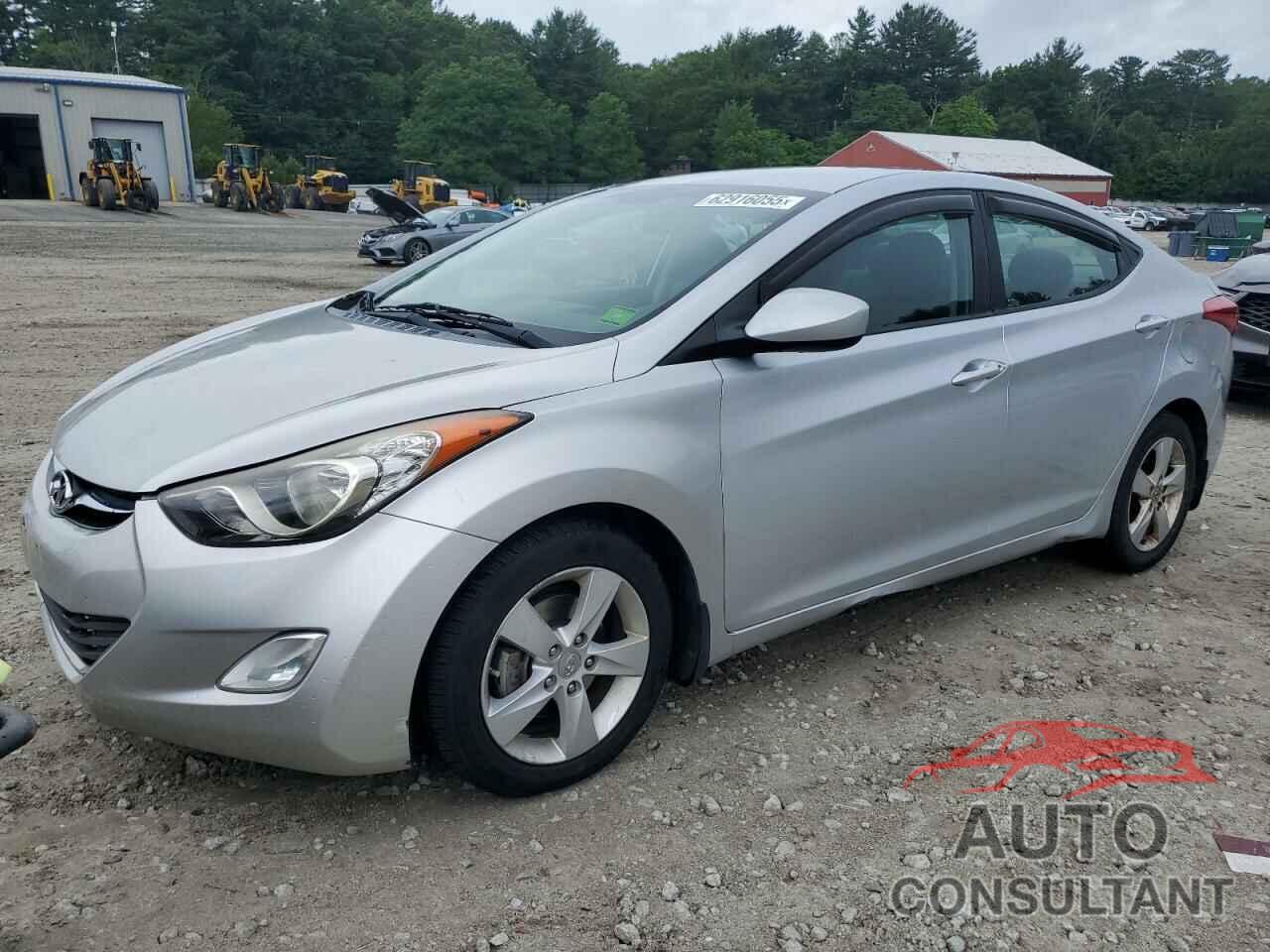 HYUNDAI ELANTRA 2013 - 5NPDH4AE1DH398808