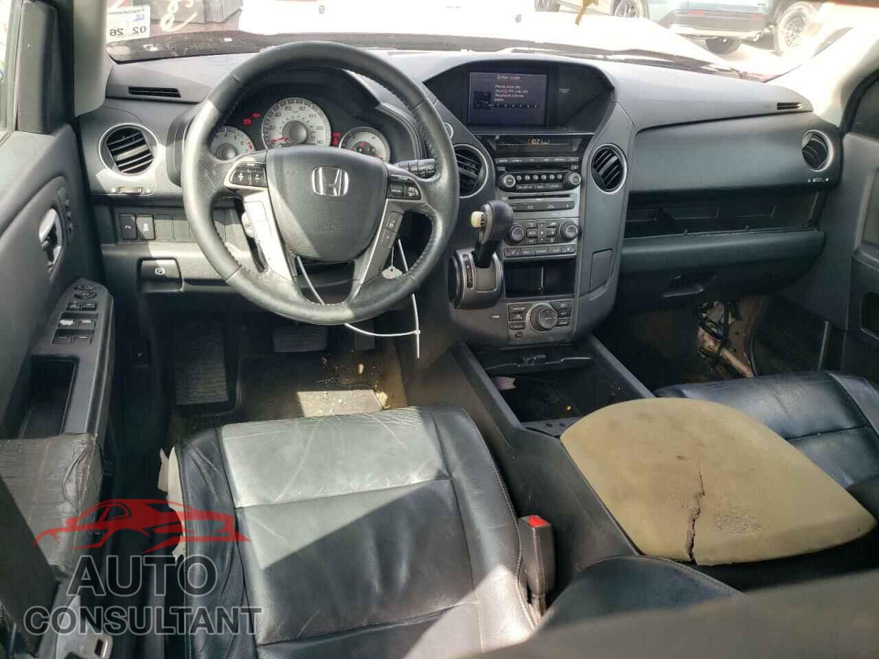 HONDA PILOT 2013 - 5FNYF3H96DB044825