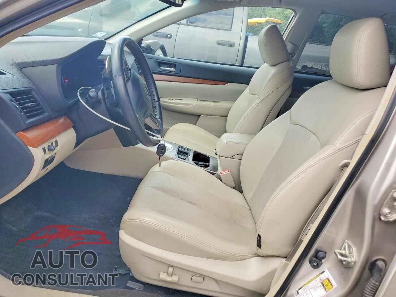 SUBARU OUTBACK 2014 - 4S4BRBNC8E3226026
