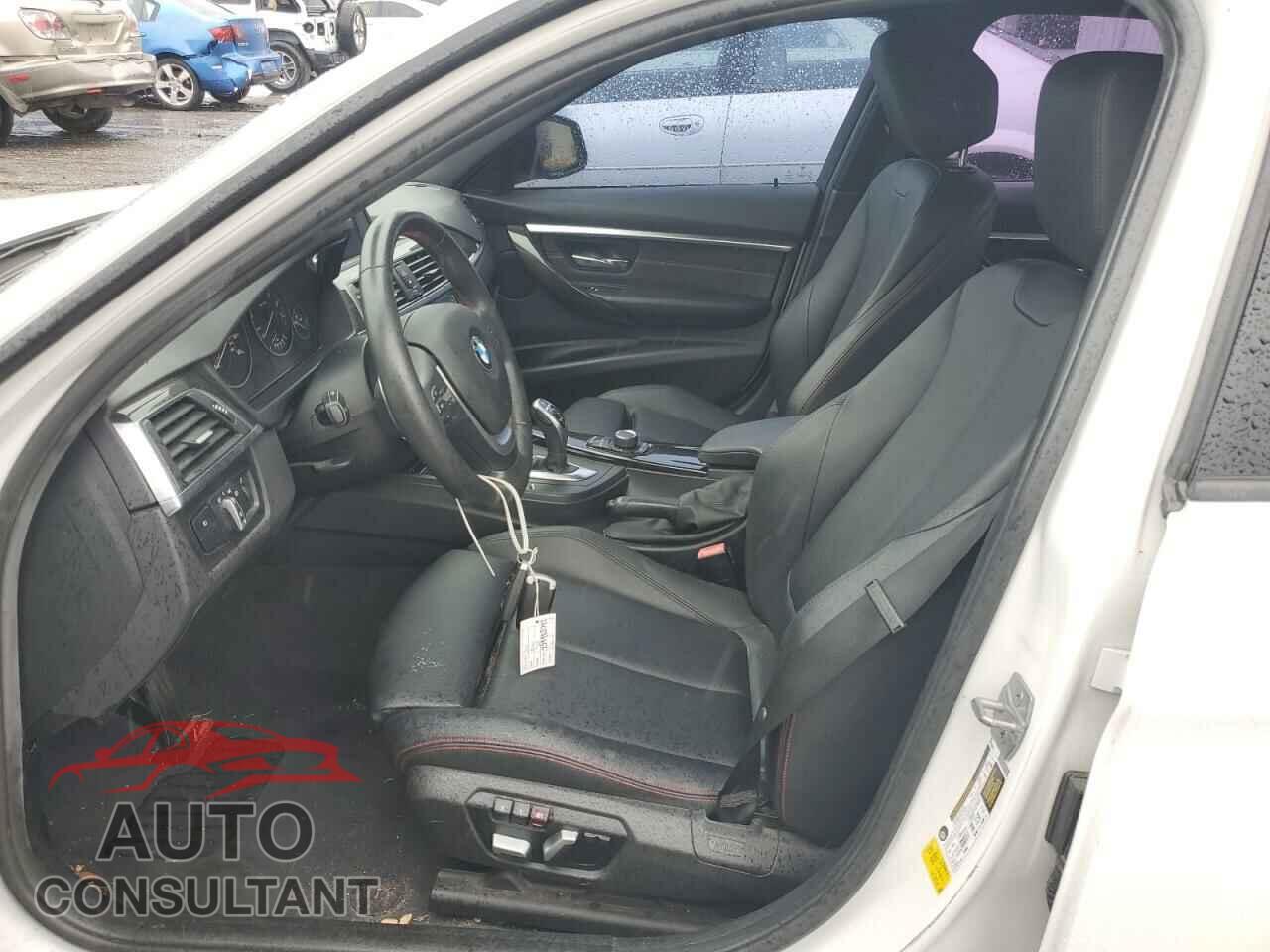 BMW 3 SERIES 2016 - WBA8E9G55GNU30210